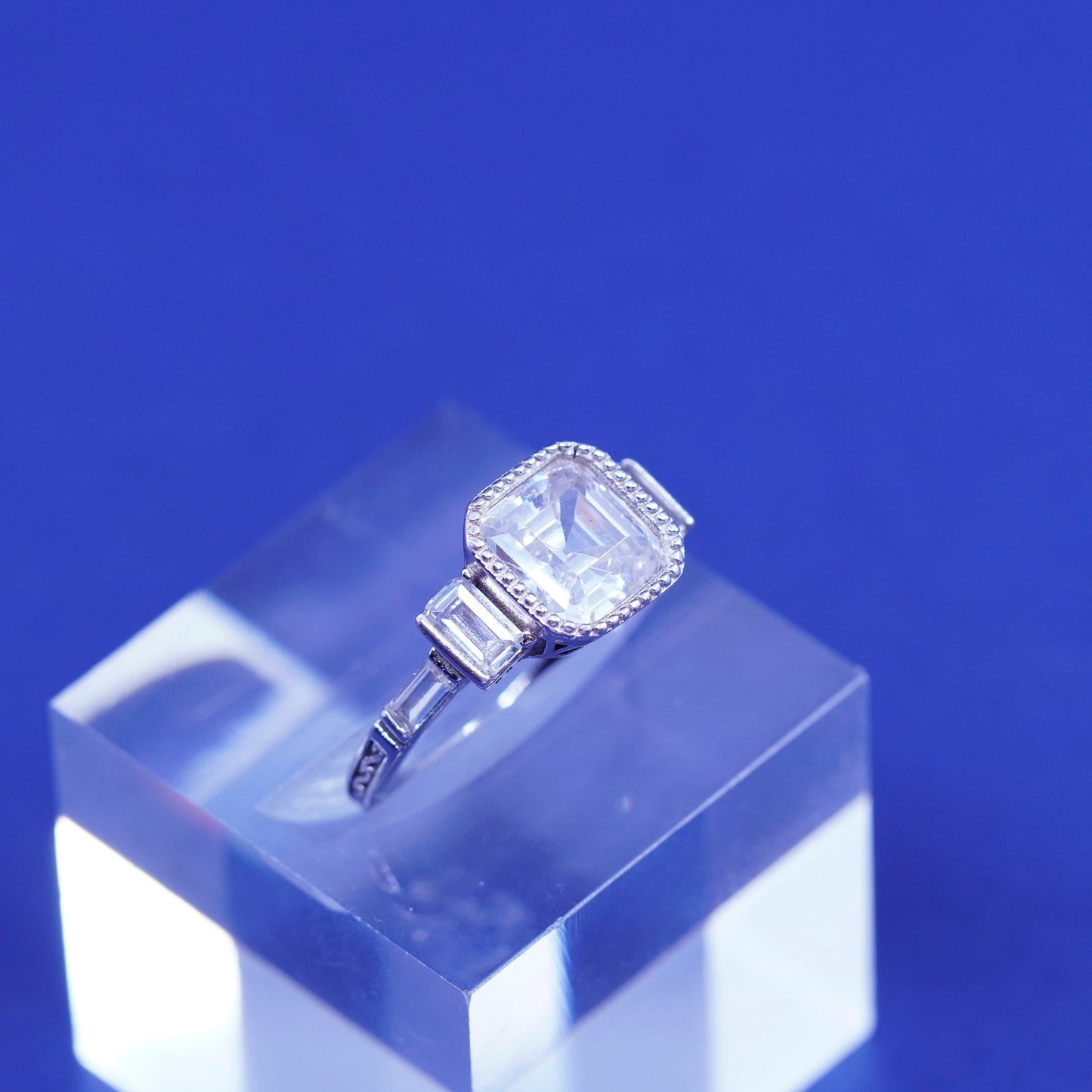 Size 7, vintage Sterling 925 silver engagement anniversary ring with square Cz