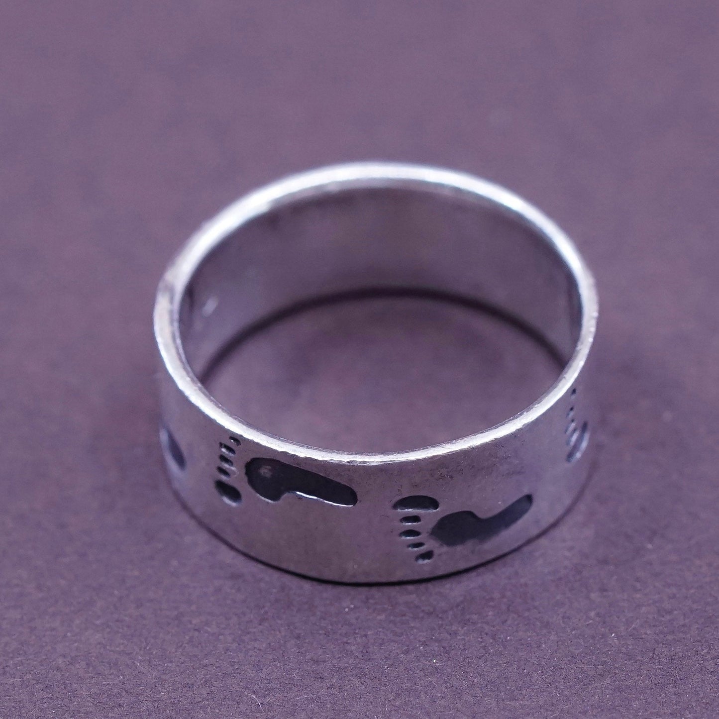 Size 5.5, vintage Sterling silver handmade ring, 925 band with footprint
