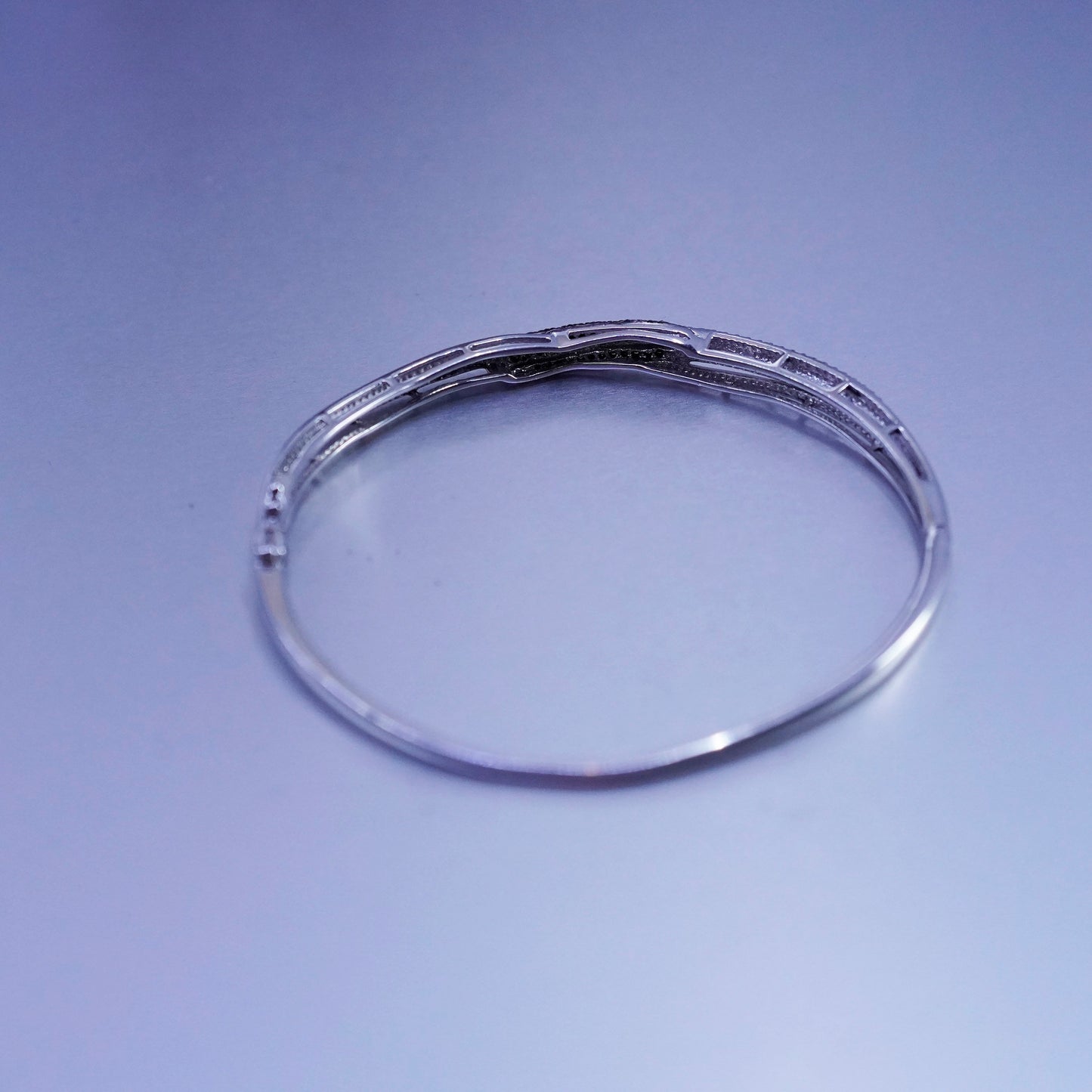 7.25”, Sterling 925 silver bracelet, entwined hinged bangle cluster diamonds