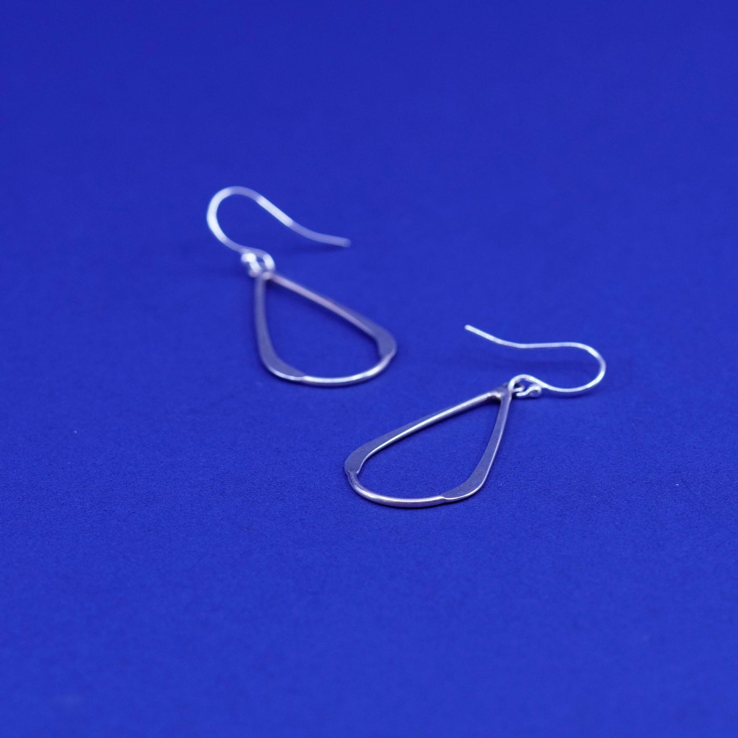 Vintage Sterling silver modern earrings, 925 teardrop Dangles