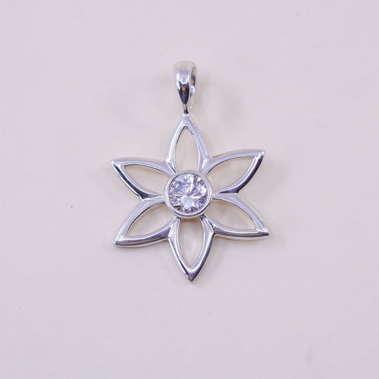 silpada sterling silver pendant, S1195 Silver 925 Star/flower Pendant Cz Center