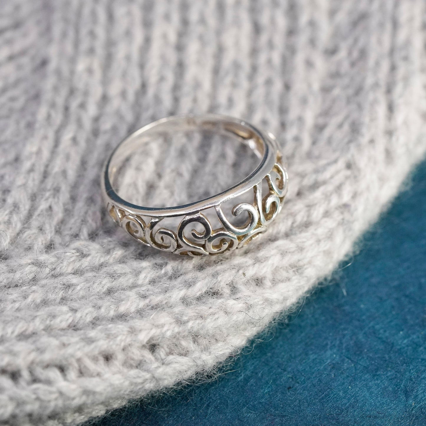 Size 11.5, vintage Sterling silver handmade ring, 925 Filigree swirl band