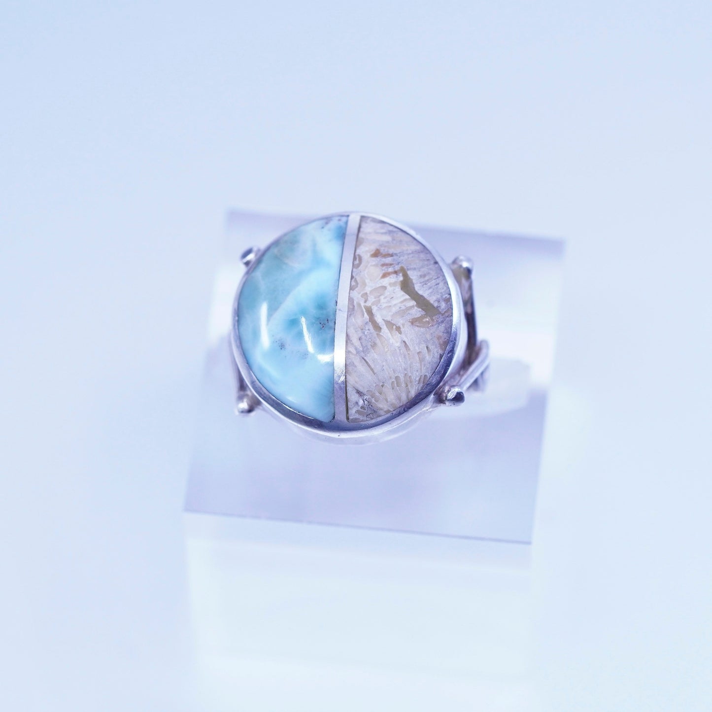 Size 6.5, vintage Sterling 925 silver handmade ring with Larimar and agate