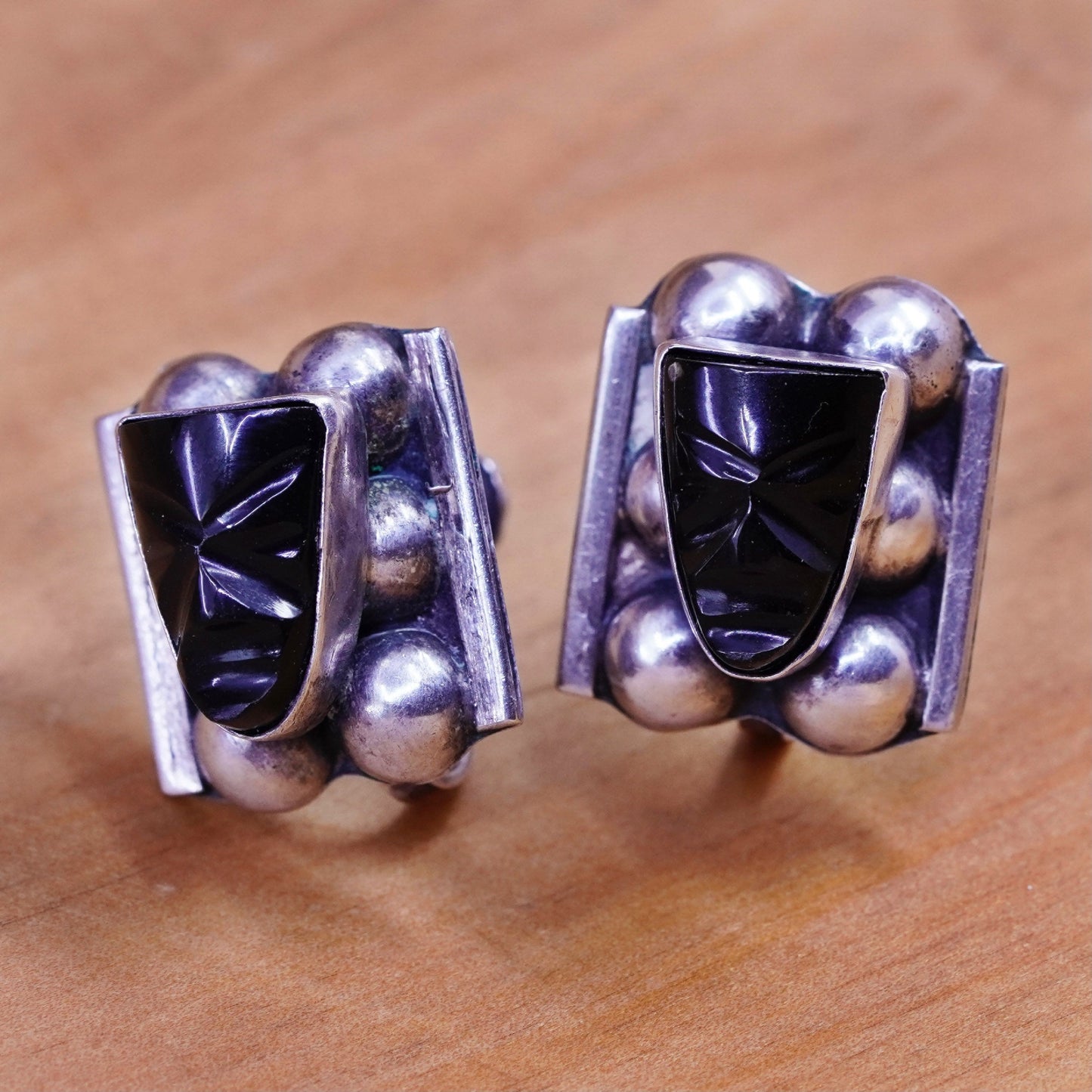 Sterling 925 silver handmade screw back earrings obsidian Mexican warrior face