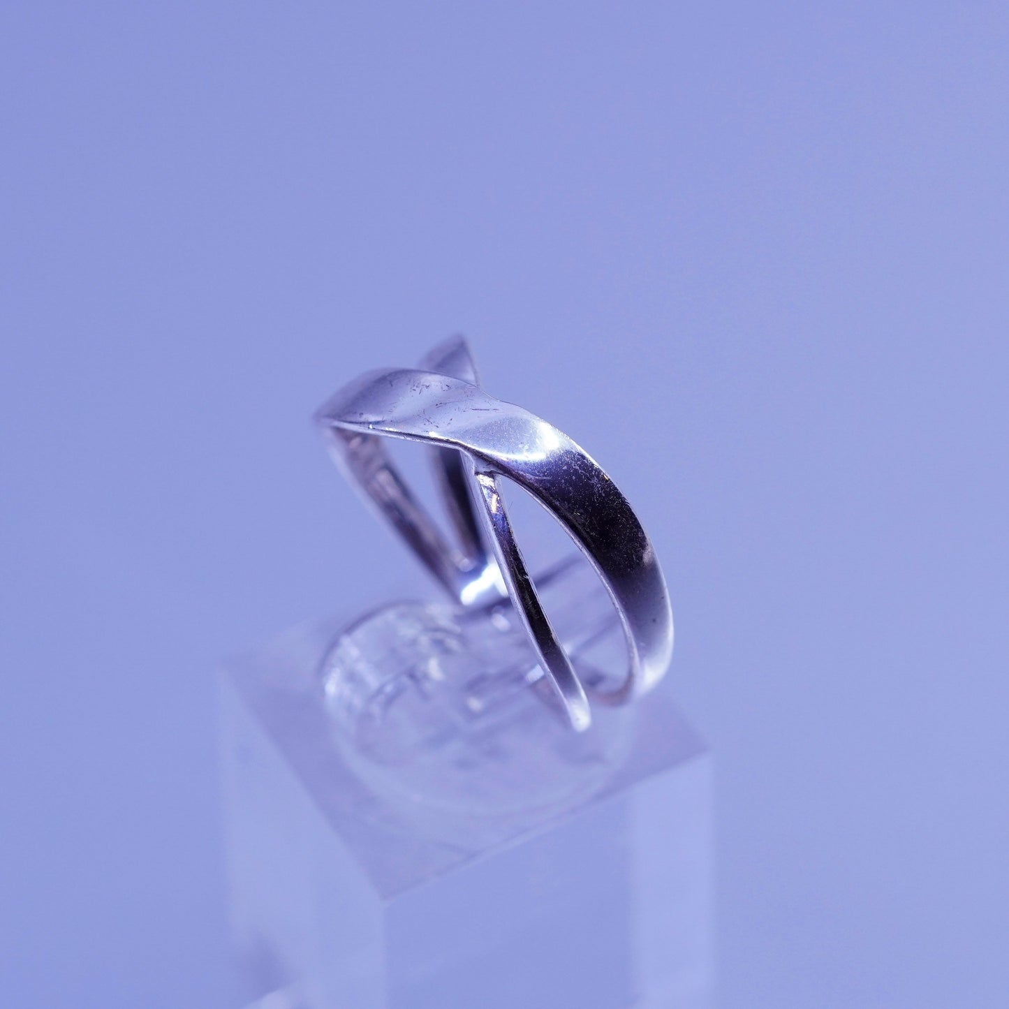Size 9, vintage southwestern Sterling 925 silver wedding entwined ring, band