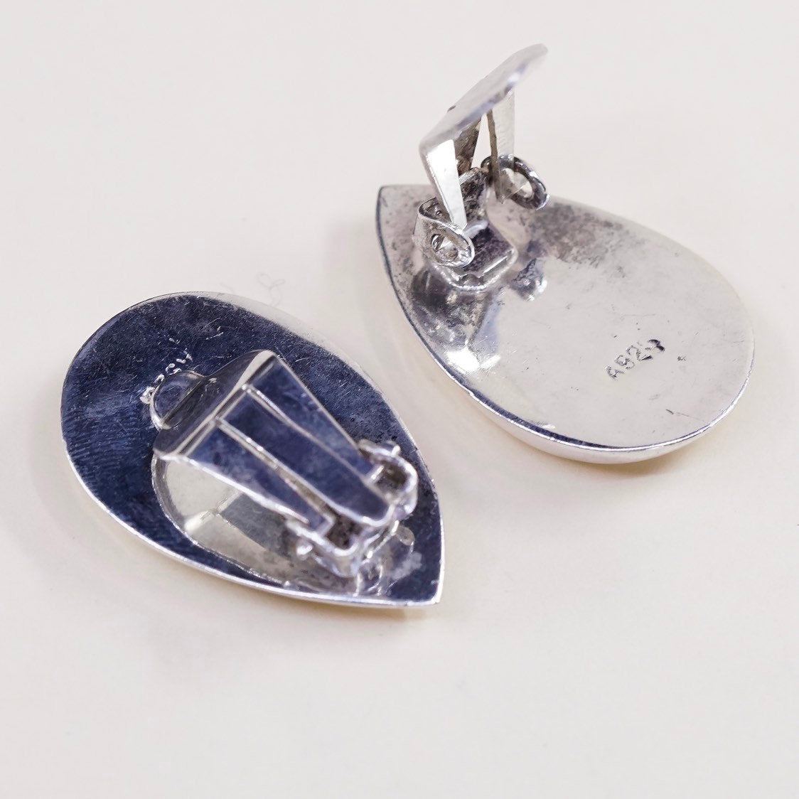 vtg Sterling silver handmade earrings, Modern 925 Ribbed teardrop studs