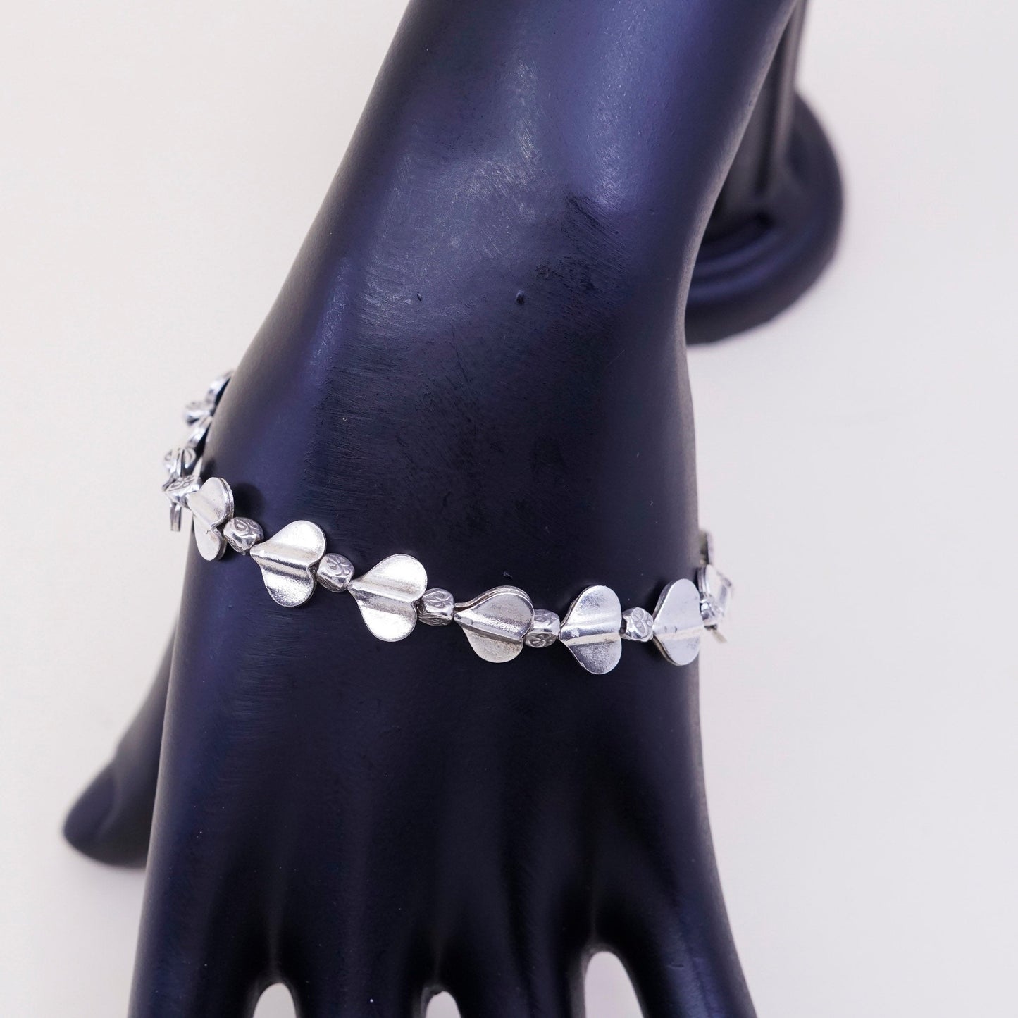 7”, Vintage Native American sterling silver bracelet, 925 heart link chain