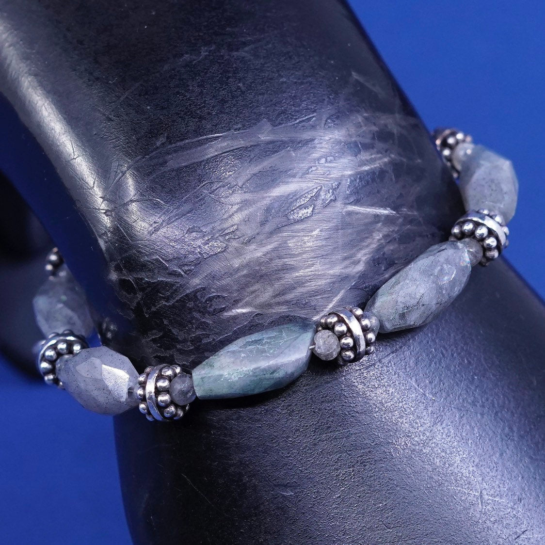 6.75", sterling silver handmade bracelet, 925 w/ labradorite N toggle closure