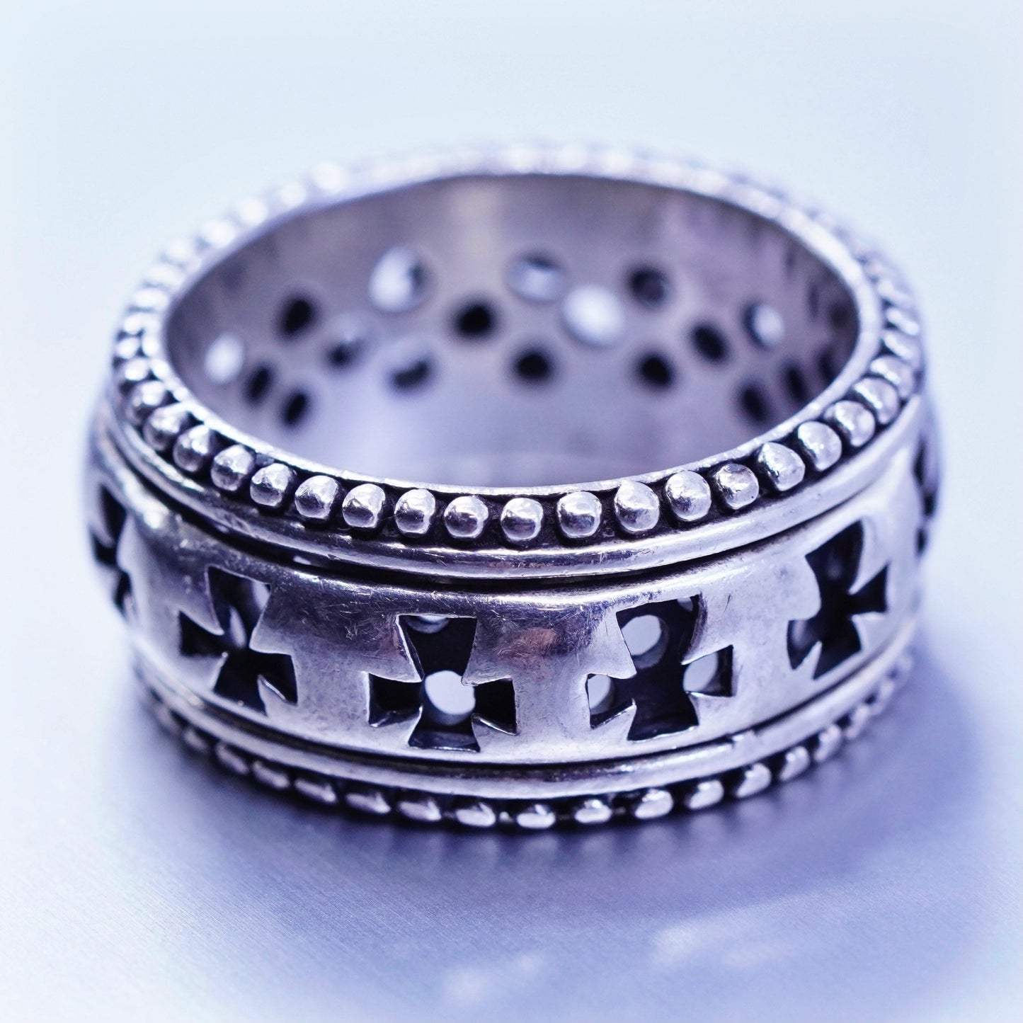 Size 9, vtg southwestern Sterling 925 silver handmade ring, cross spinner band