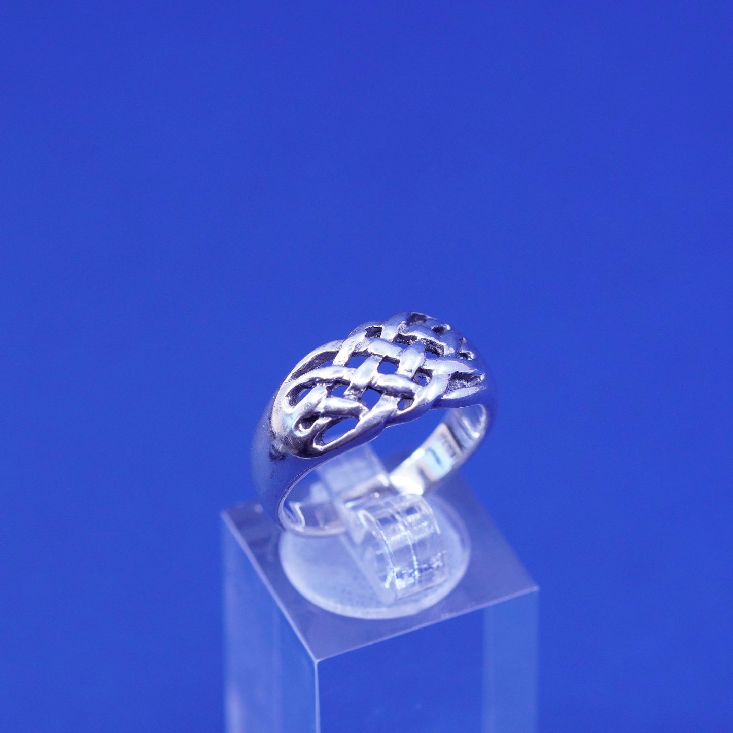 Size 7.5, vtg sterling silver handmade ring, 925 filigree braided woven band