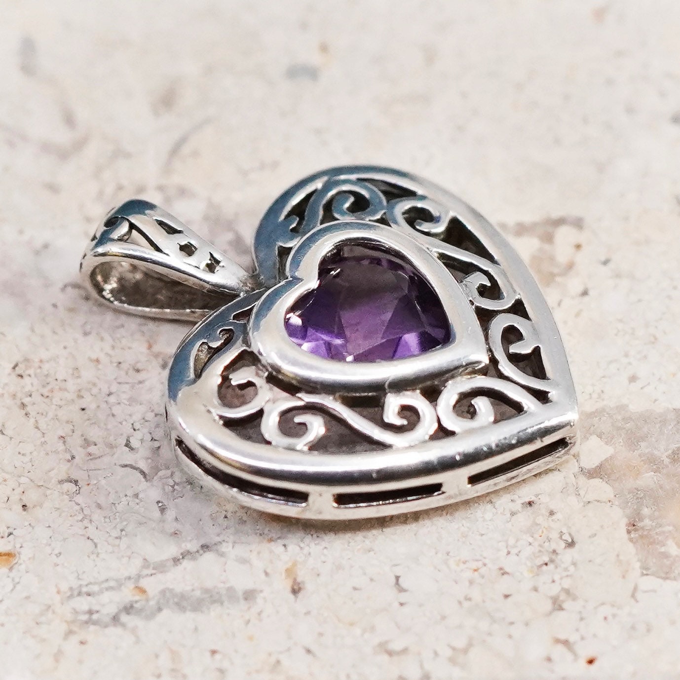Vintage sterling 925 silver handmade filigree pendant with amethyst