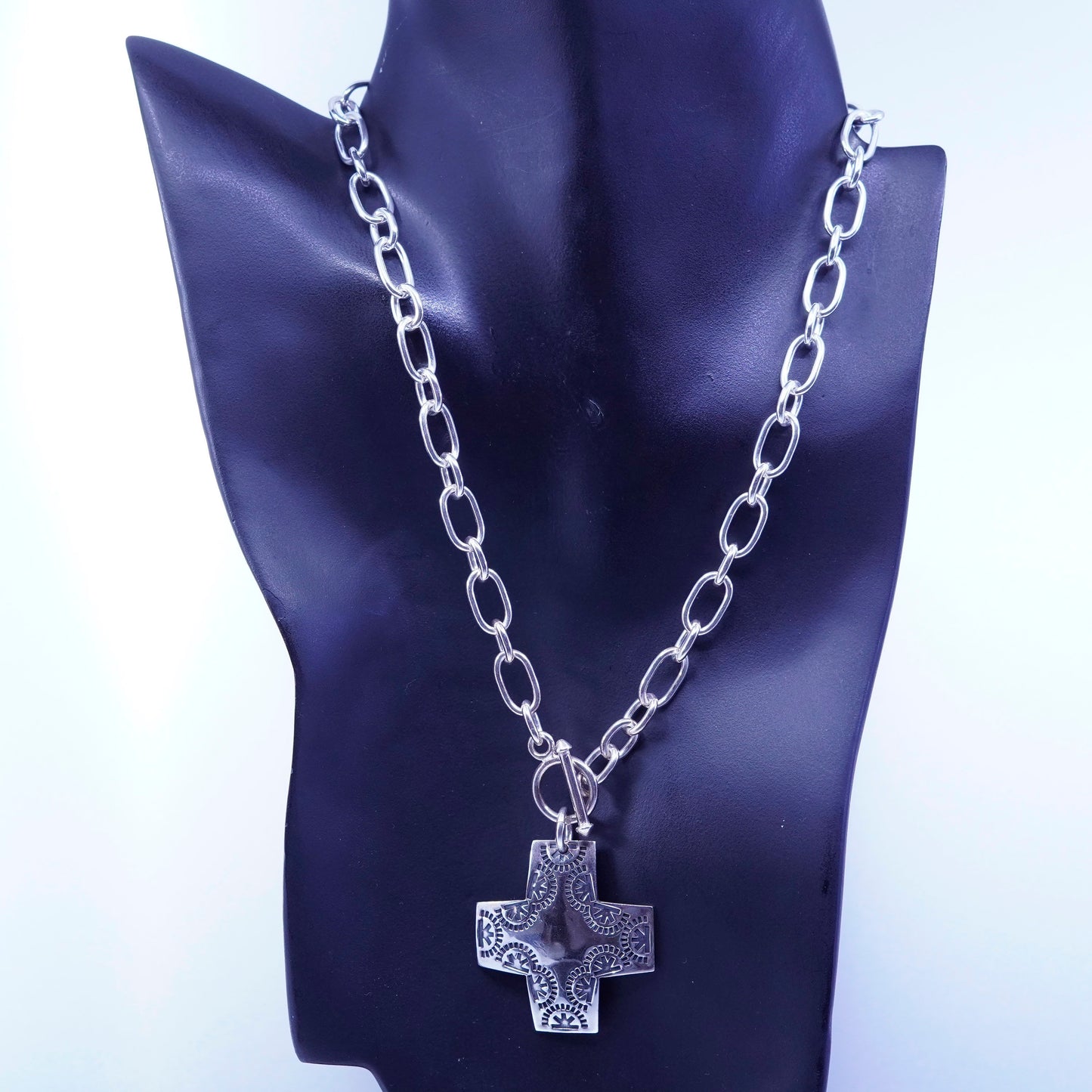 16”, silpada N0557 Sterling silver necklace, 925 circle chain cross pendant