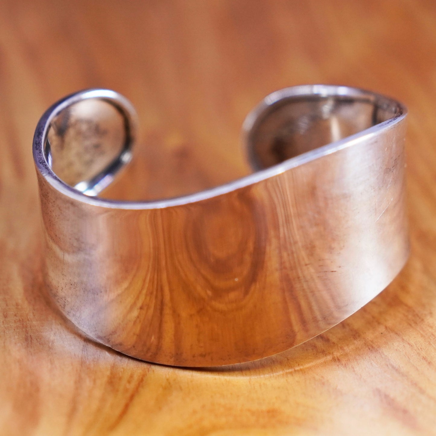 6.5”, Vintage Mexico Sterling silver handmade bracelet, wavy 925 cuff