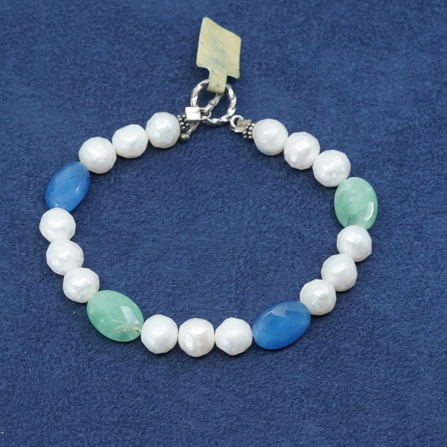 7.5", sterling silver handmade bracelet, pearl w/ jade beads N toggle closure