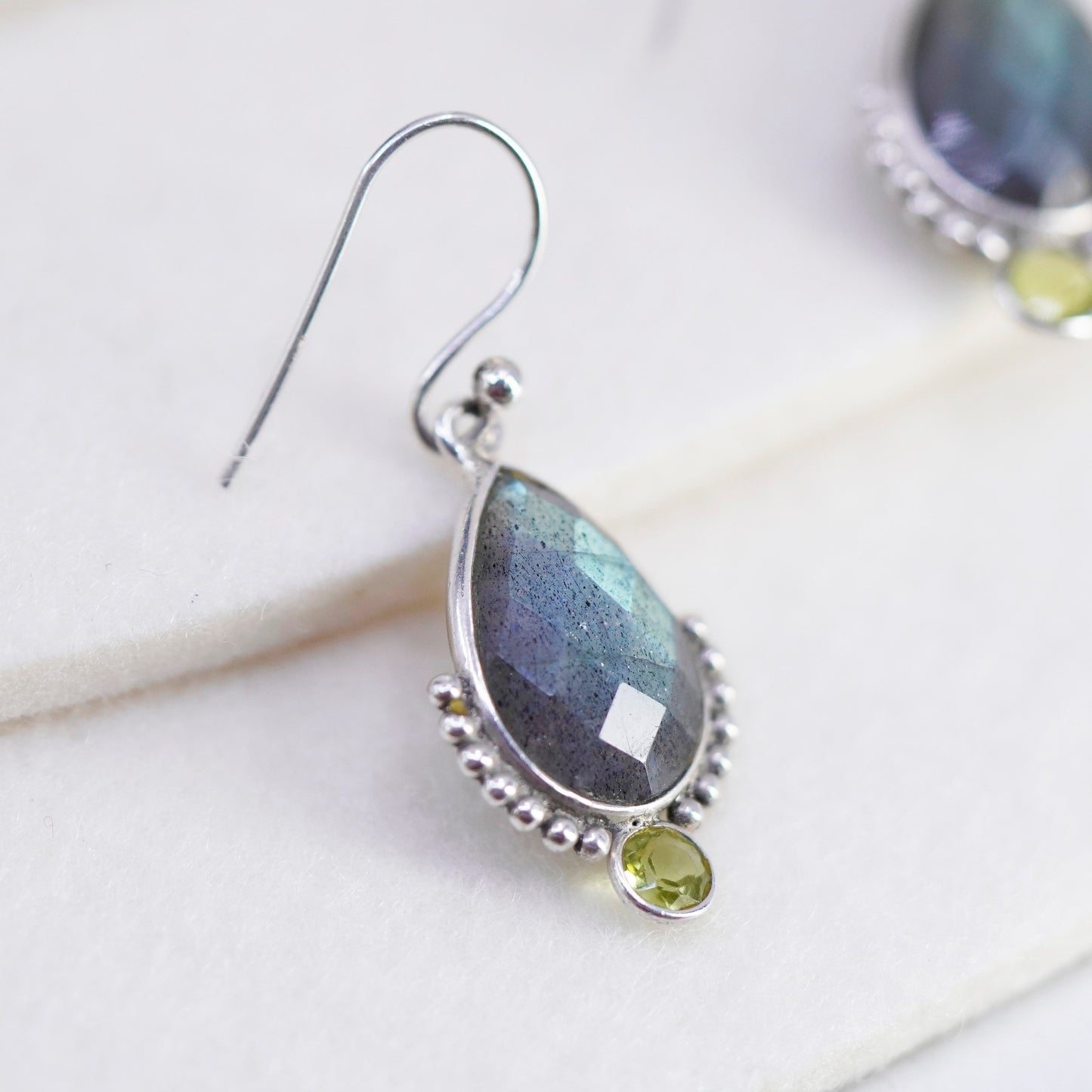 Vintage Sterling 925 silver handmade teardrop earrings with labradorite peridot