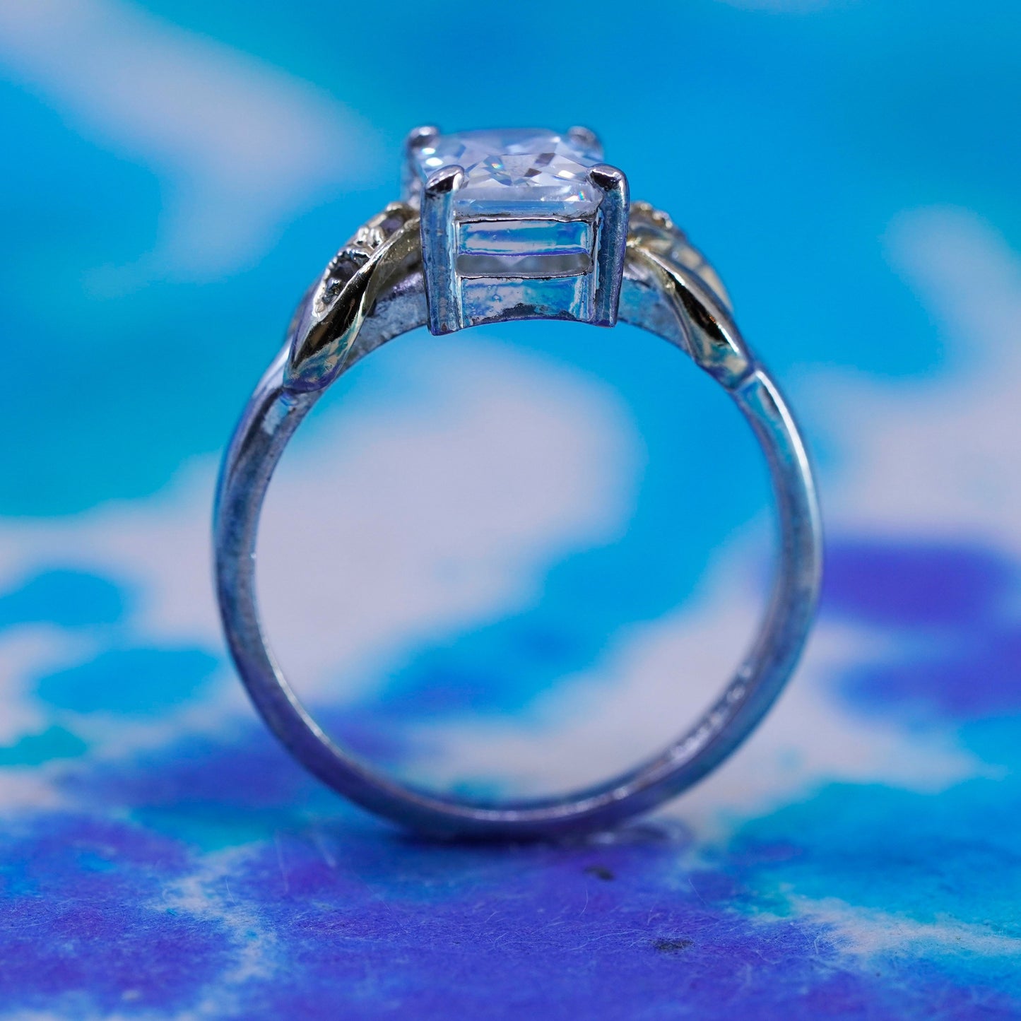 Size 7.25, vintage Sterling 925 silver engagement ring with cz