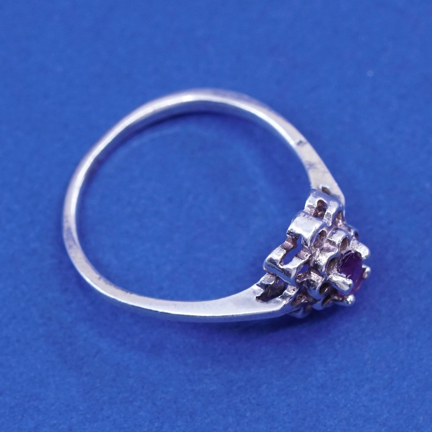 Size 7.5, Vintage Sterling silver handmade ring, 925 with amethyst,