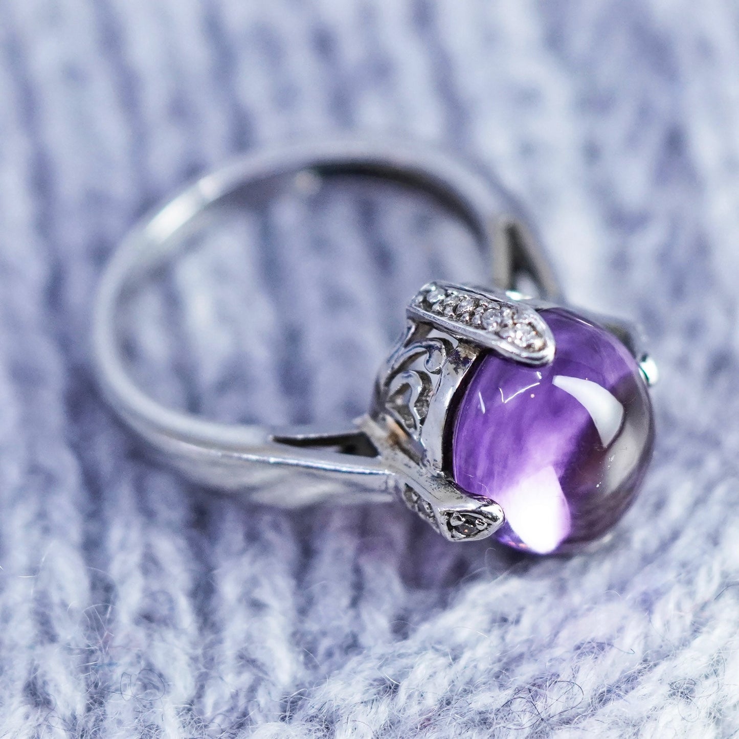 Size 7, vintage Sterling 925 silver handmade ring with amethyst and diamond