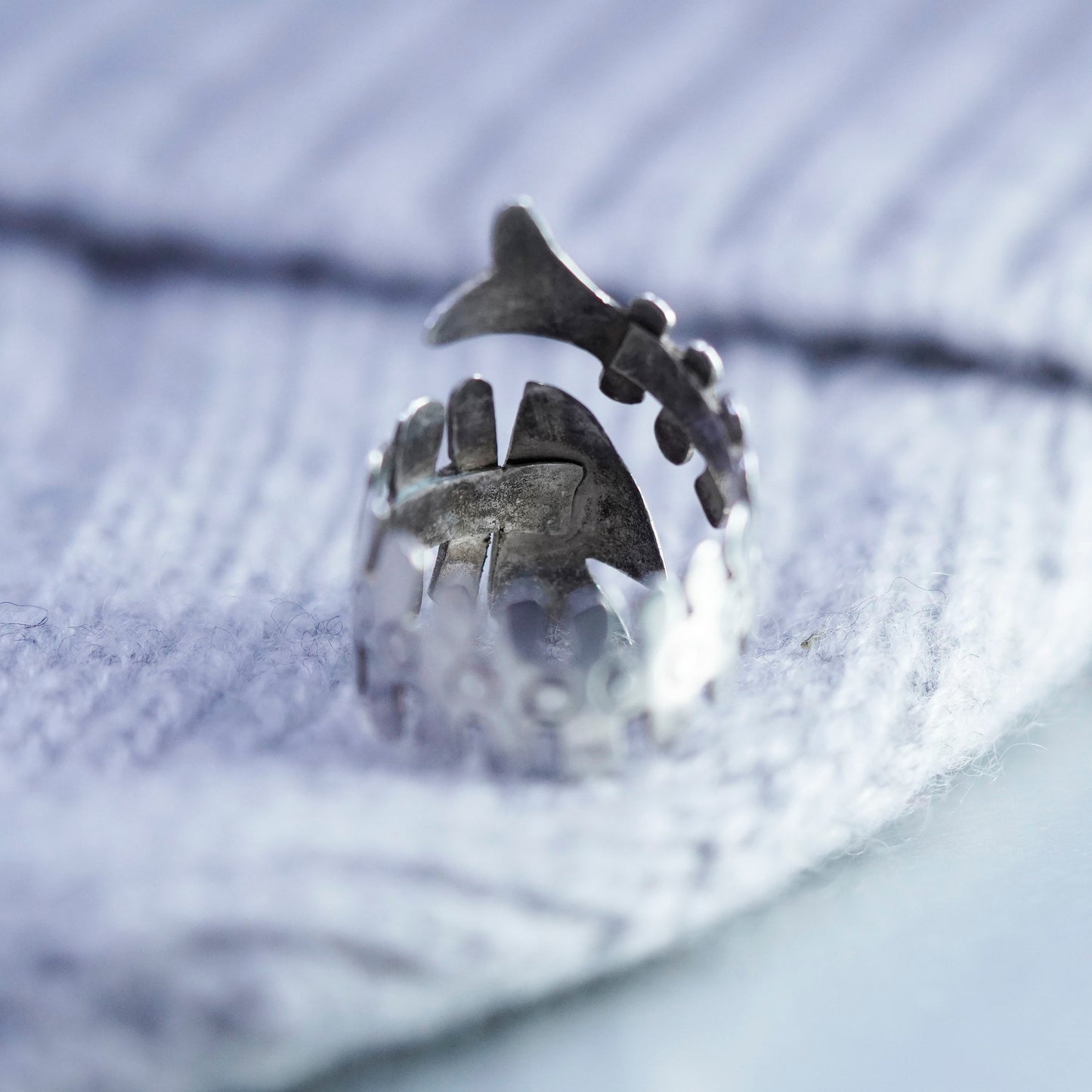 Size 7, southwestern Sterling 925 silver handmade ring, wrap fish bone band