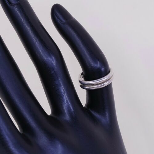 Size 3, Vtg Sterling Silver handmade open end Ring. 925 Ribbed Band