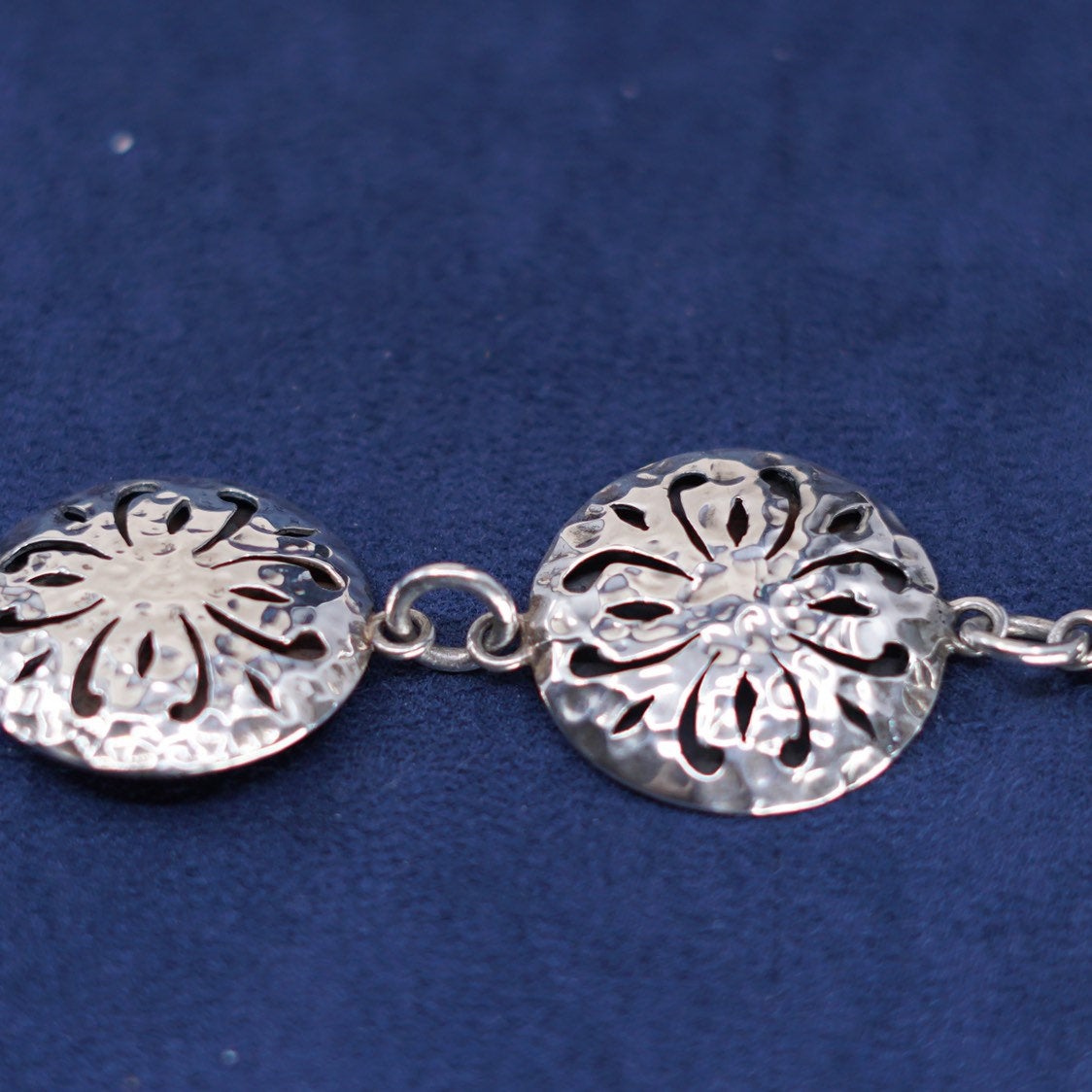 6.75", vtg sterling silver handmade bracelet, 925 filigree puffy disc bracelet