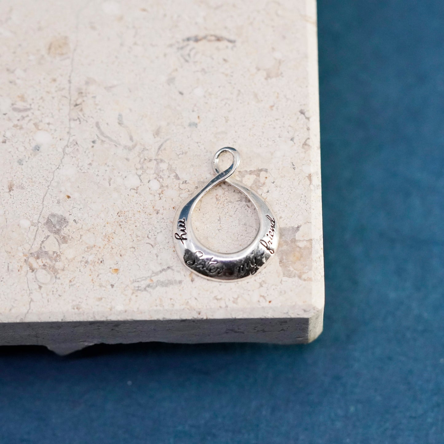 sterling silver handmade pendant, 925 circle charm engraves my sister my friend