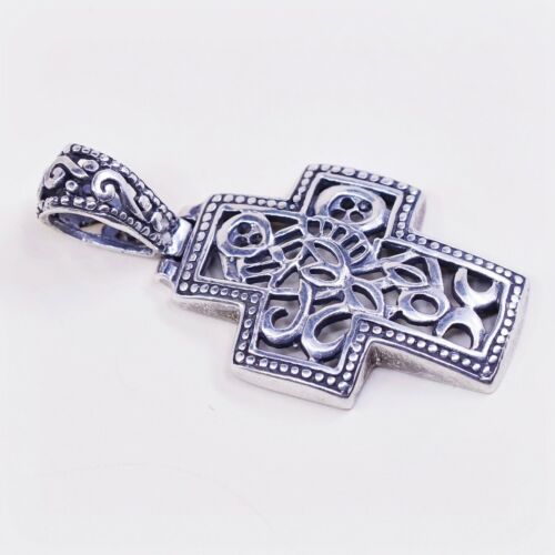 VTG handmade Sterling silver filigree pendant, 925 cross, Stamped 925