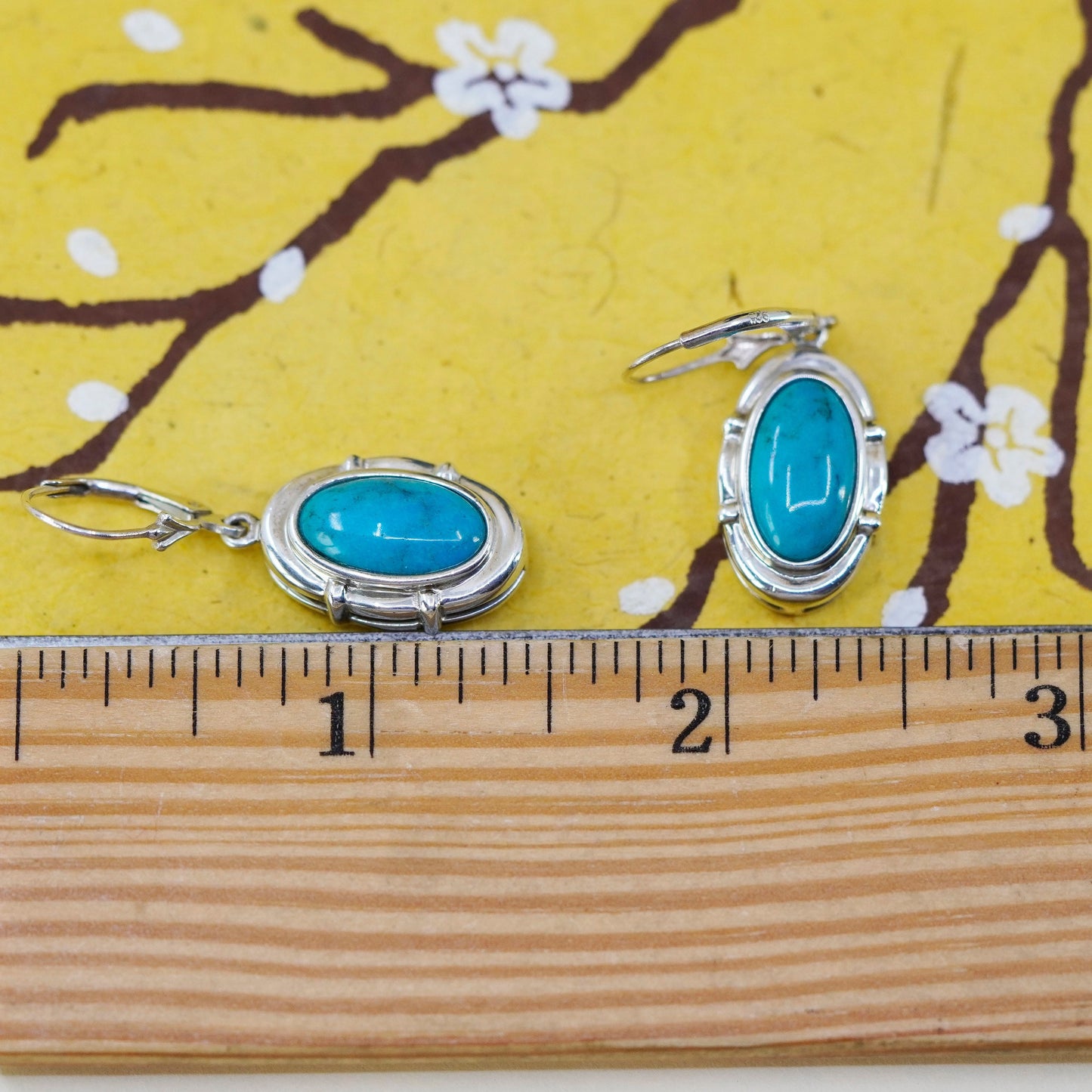 Vintage Sterling 925 silver handmade oval earrings with turquoise