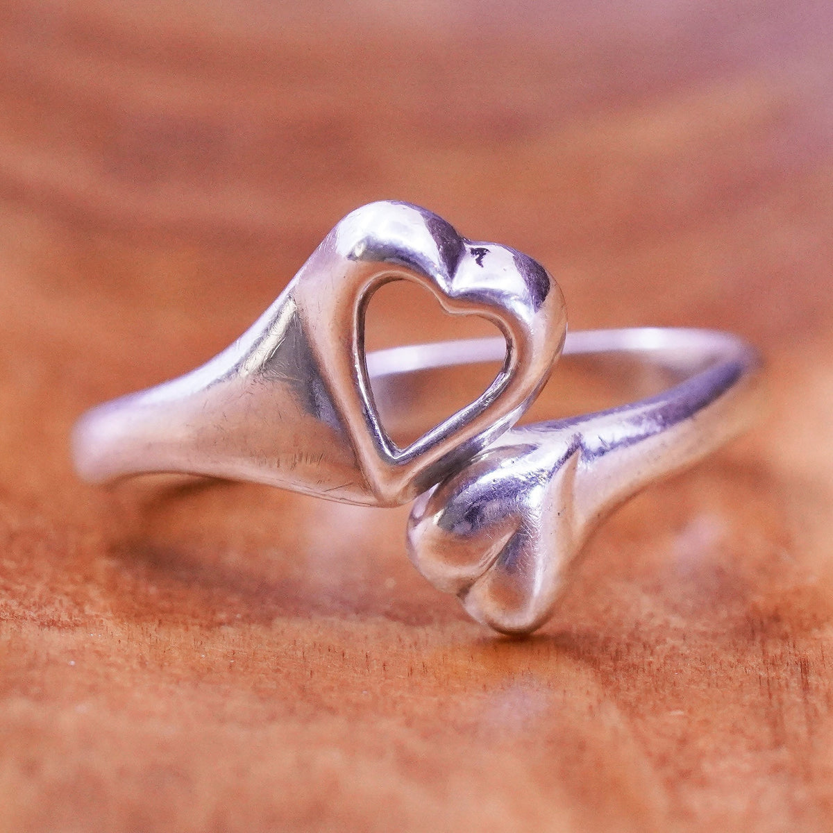 Size 9, vintage Sterling silver handmade ring, 925 wrap band with double hearts