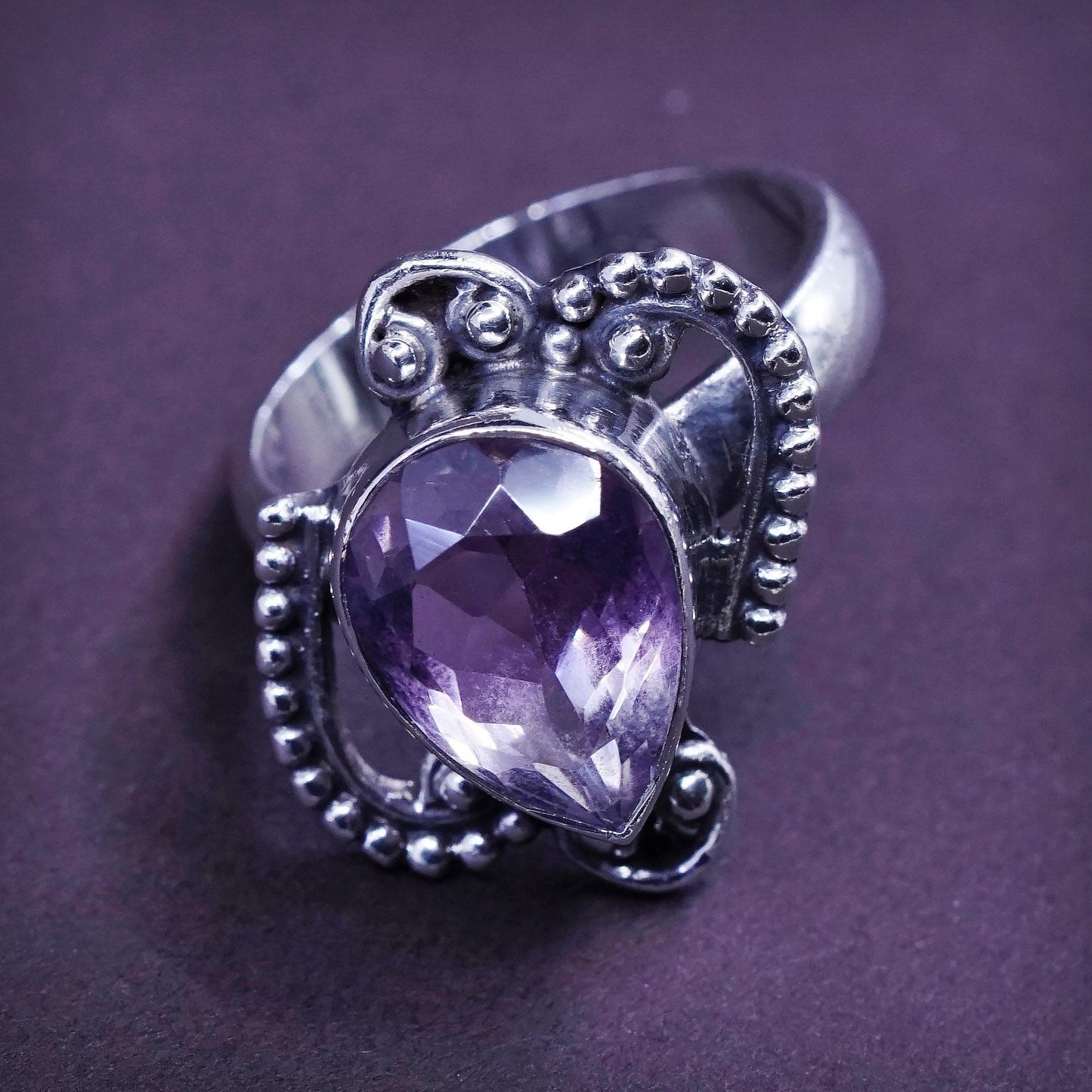 Size 8.5, vtg Sterling 925 silver handmade ring w/ teardrop amethyst N beads