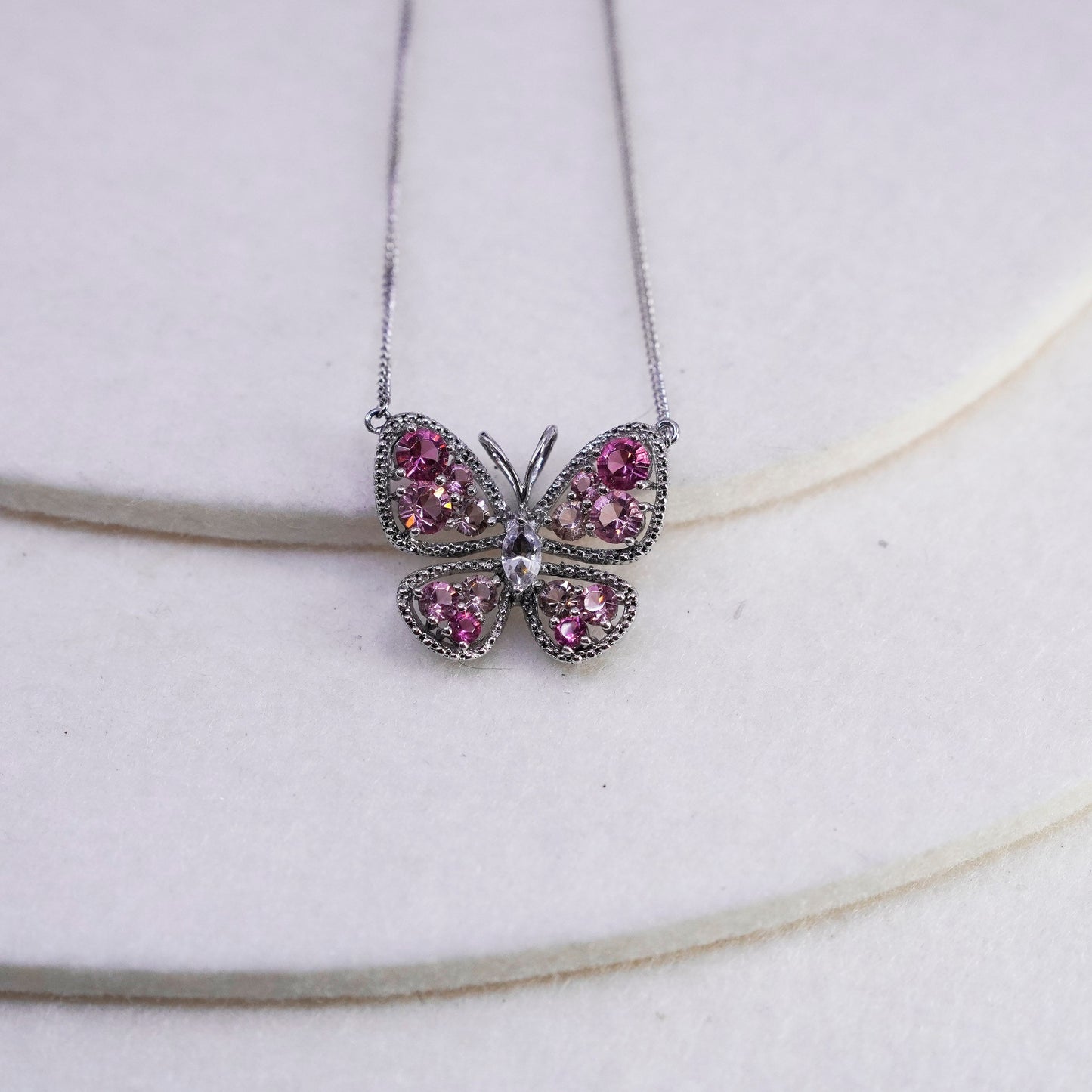 18”, Sterling 925 silver handmade flatten circle necklace butterfly pendant Cz