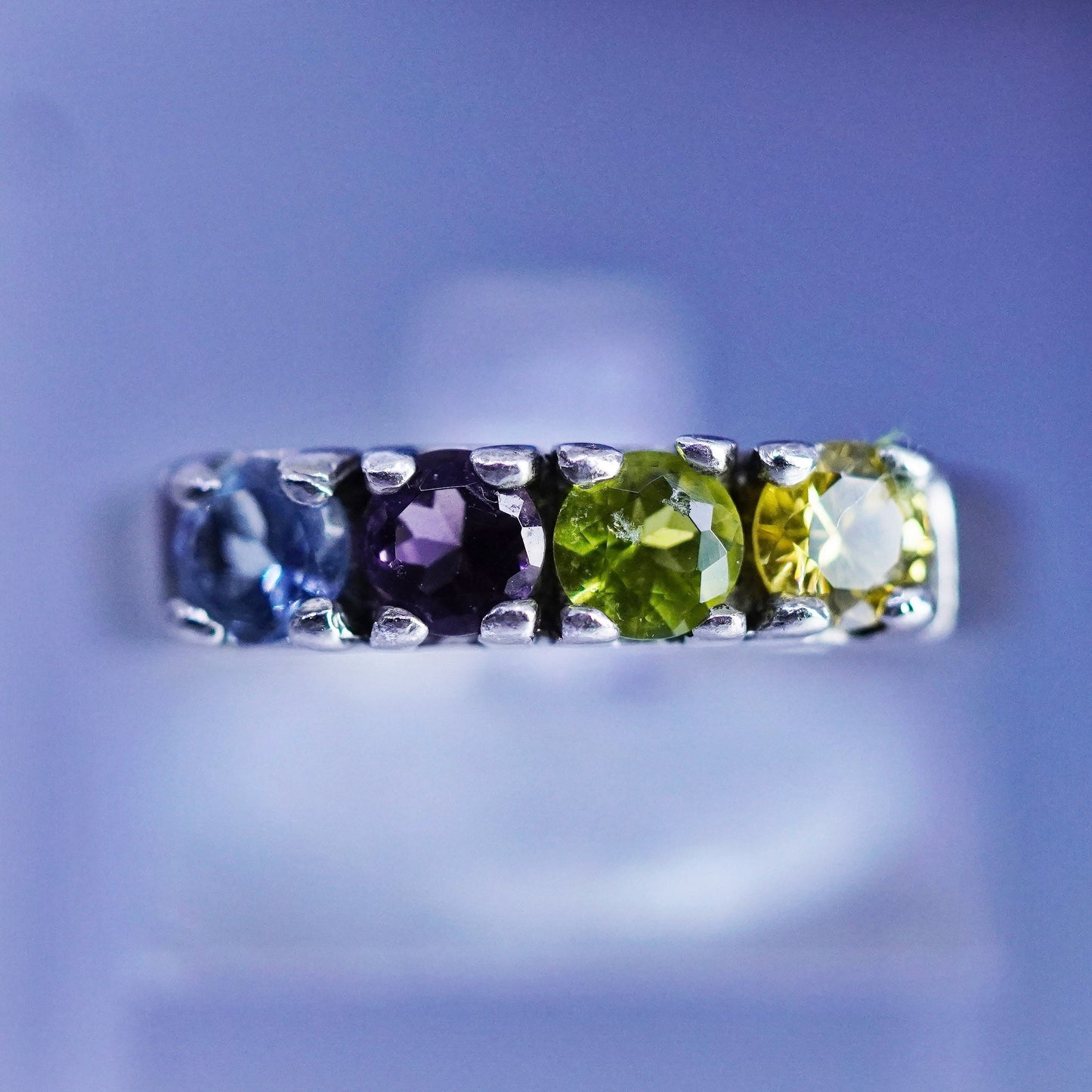 Size 8, vintage Sterling 925 Silver rainbow Cubic Zirconia stackable Band Ring