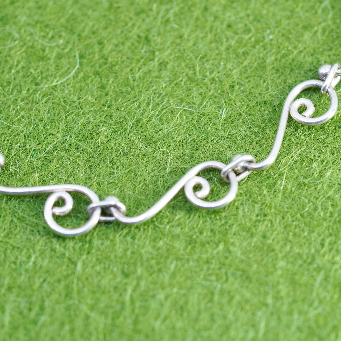 7”, vintage 925 Sterling silver swirl circle chain bracelet