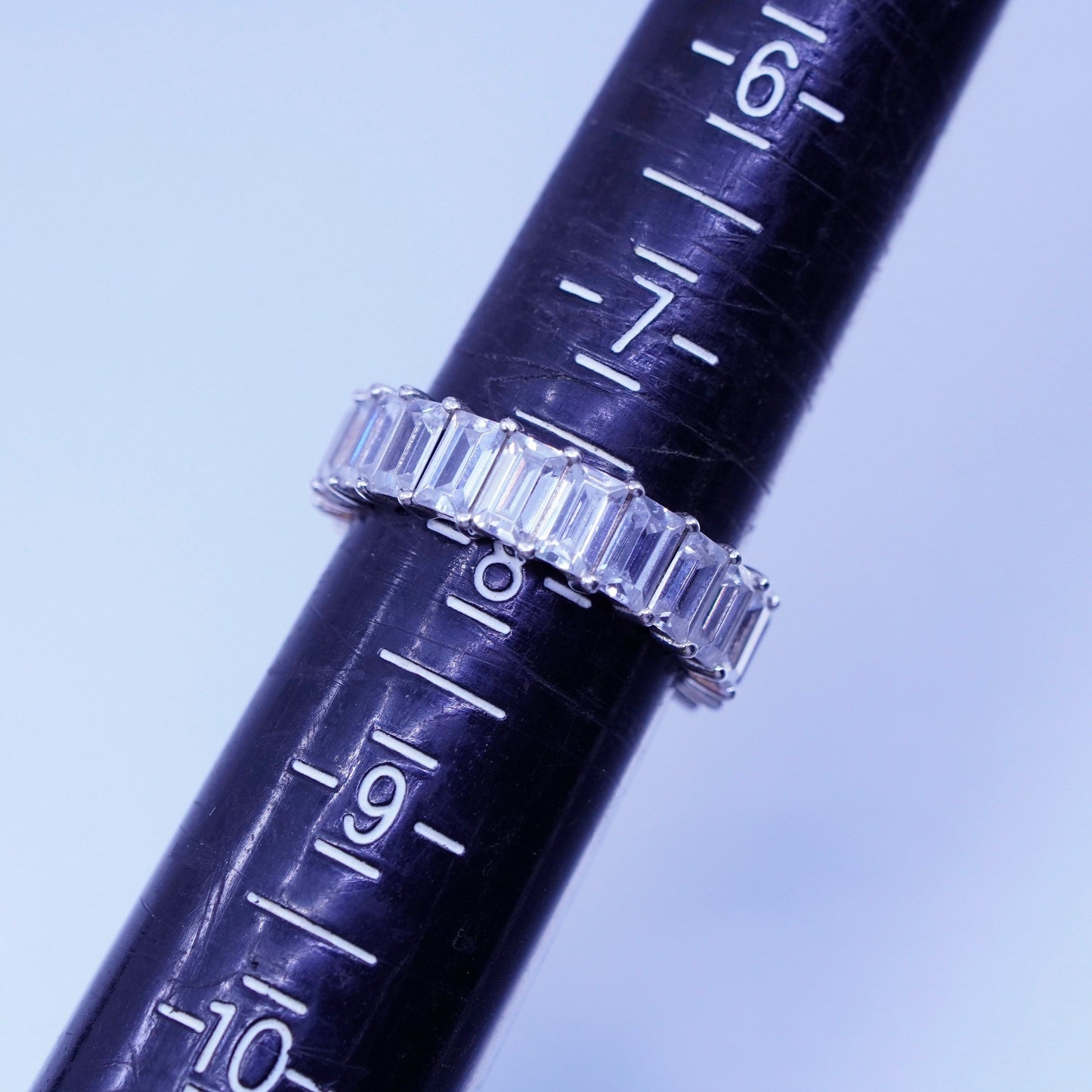 Size 7.5, vintage Sterling 925 silver ring, Cz around band