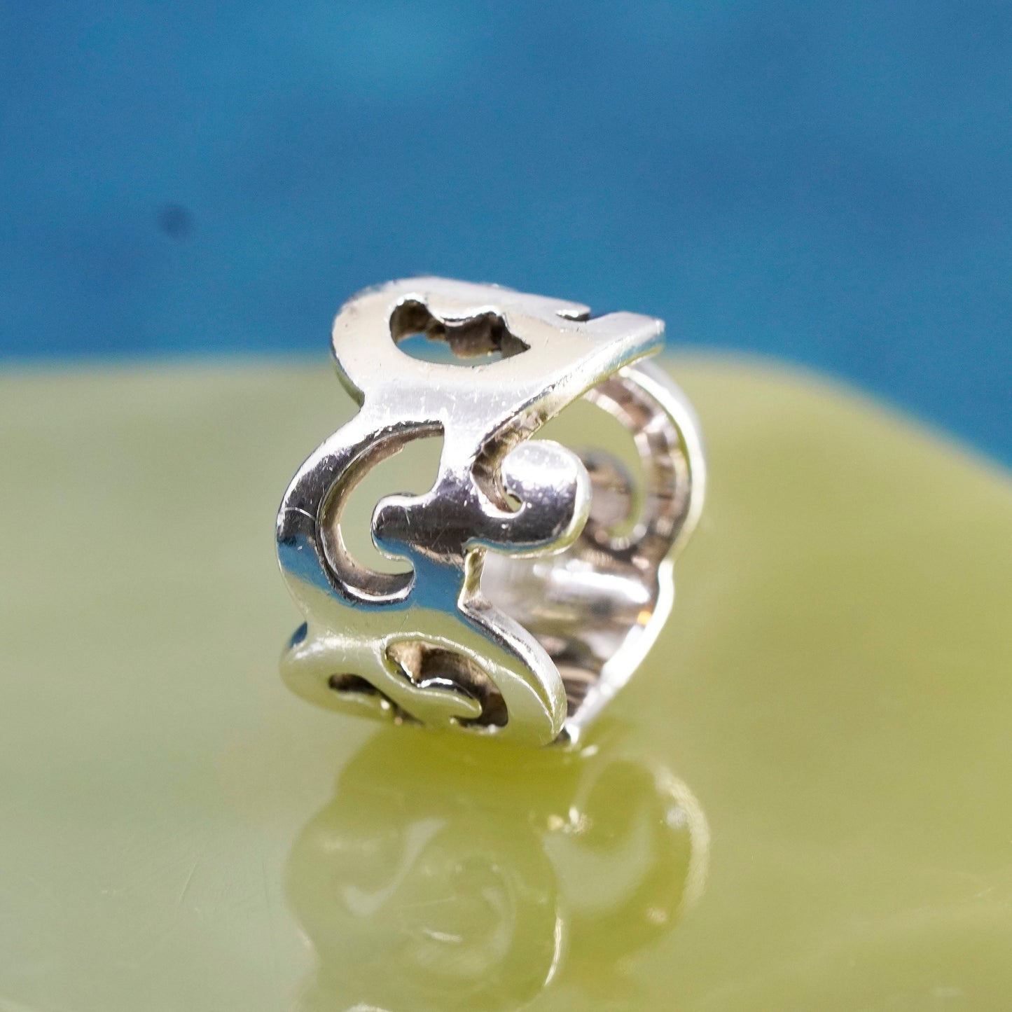 Size 5.25, vintage Sterling silver handmade ring, 925 wide swirly band