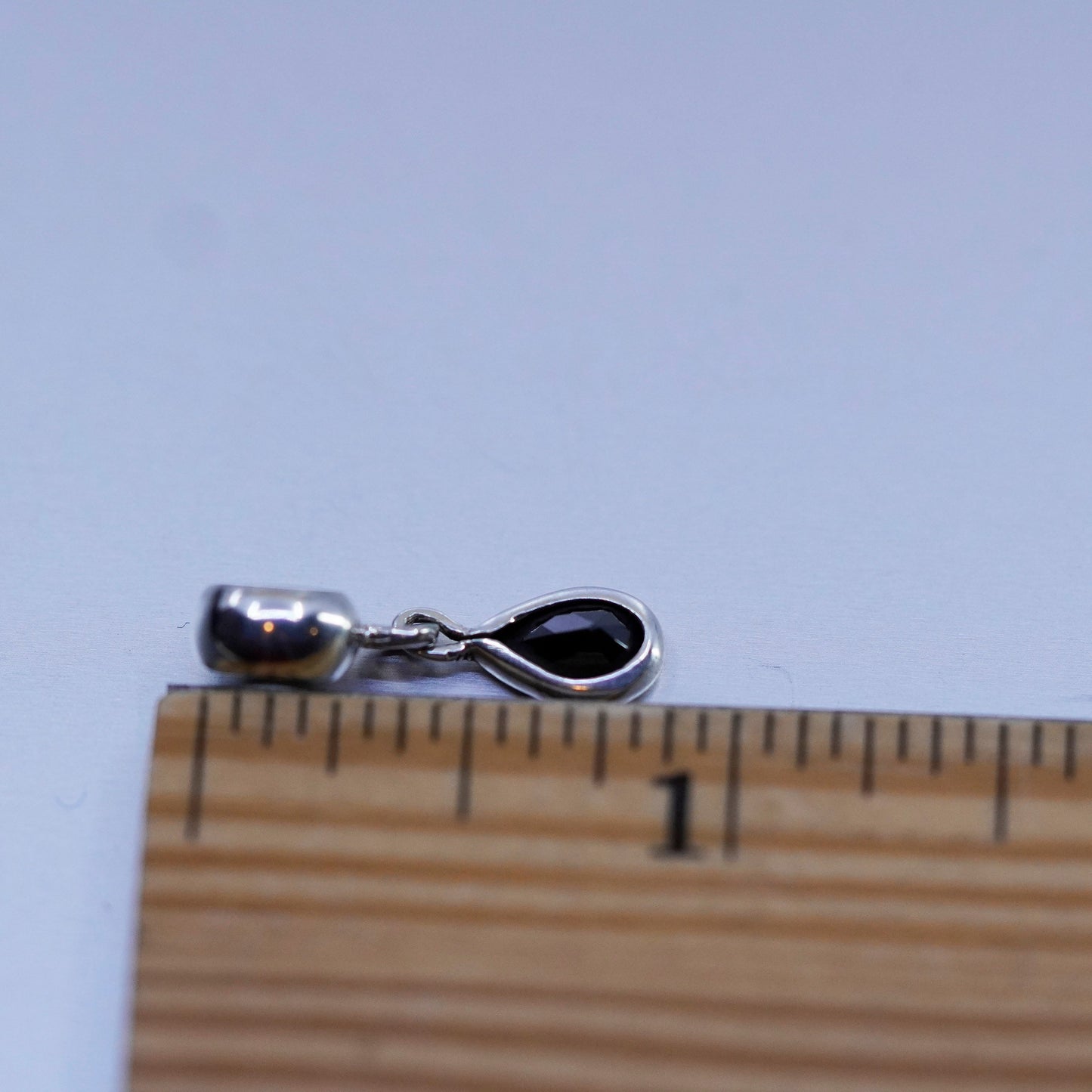 Vintage sterling 925 silver pendant with teardrop hematite