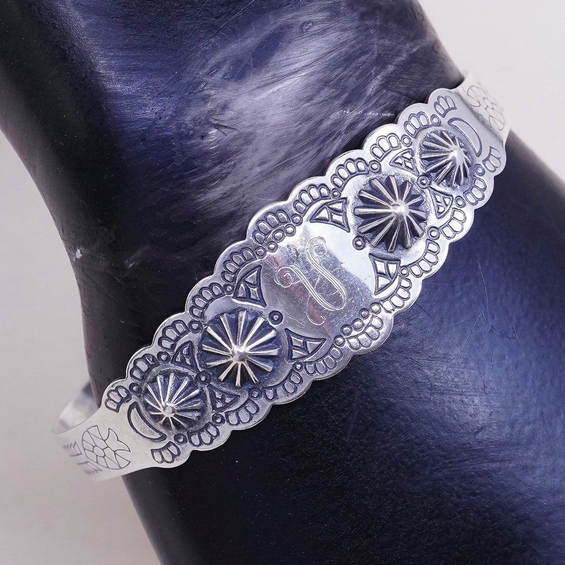 7", VTG Navajo Native American Sterling silver handmade bracelet, 925 cuff w/ A