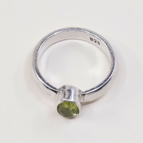 Sz 6, Vtg Sterling Silver Handmade Ring, 925 Silver Band W/ peridot