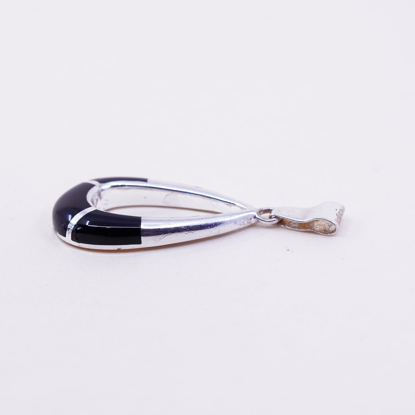 vintage handmade sterling silver pendant, Mexico 925 teardrop with black onyx