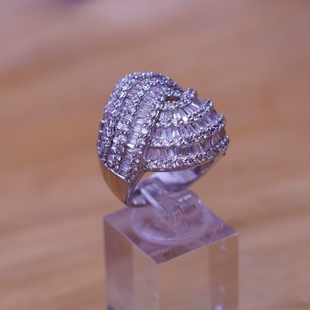 Size 8, vintage Sterling silver statement ring, 925 entwined with cluster Cz