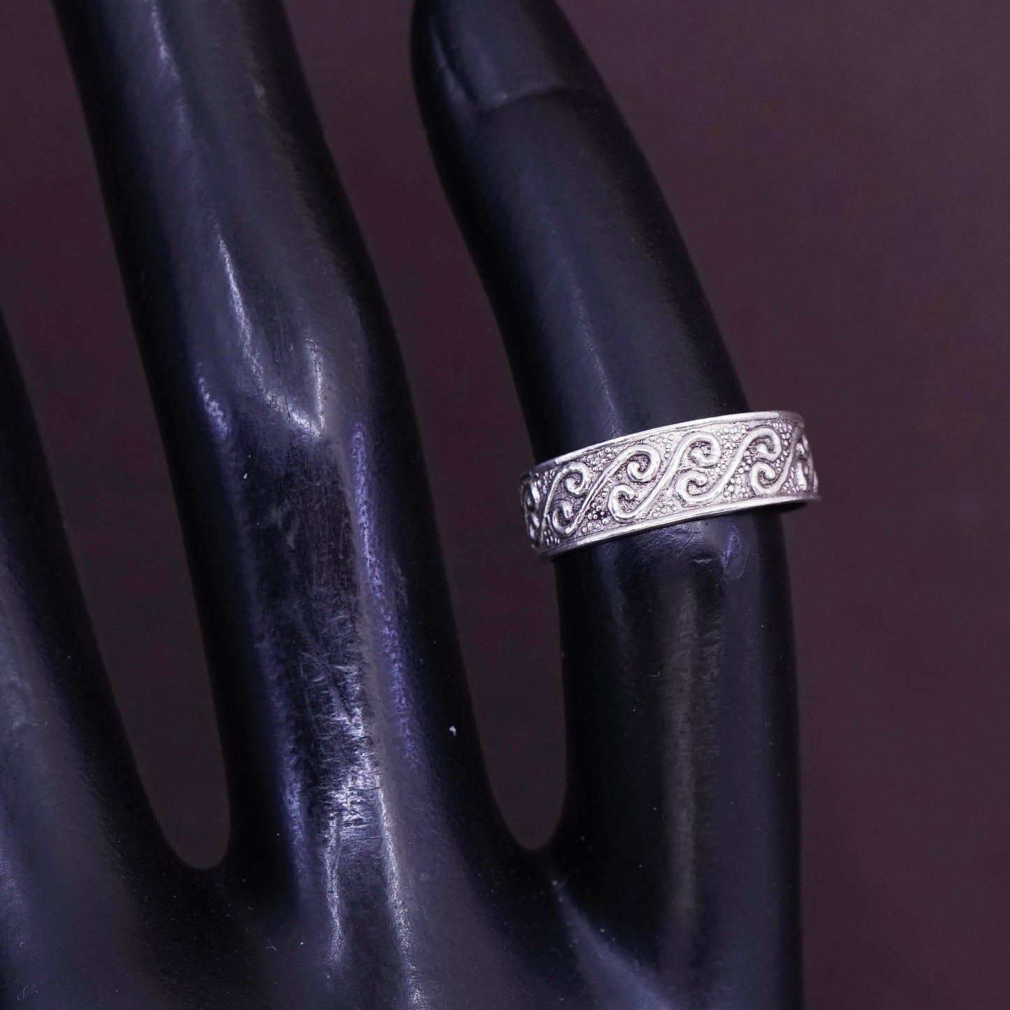 Size 2.25, vintage Sterling silver handmade ring, 925 swirl textured band