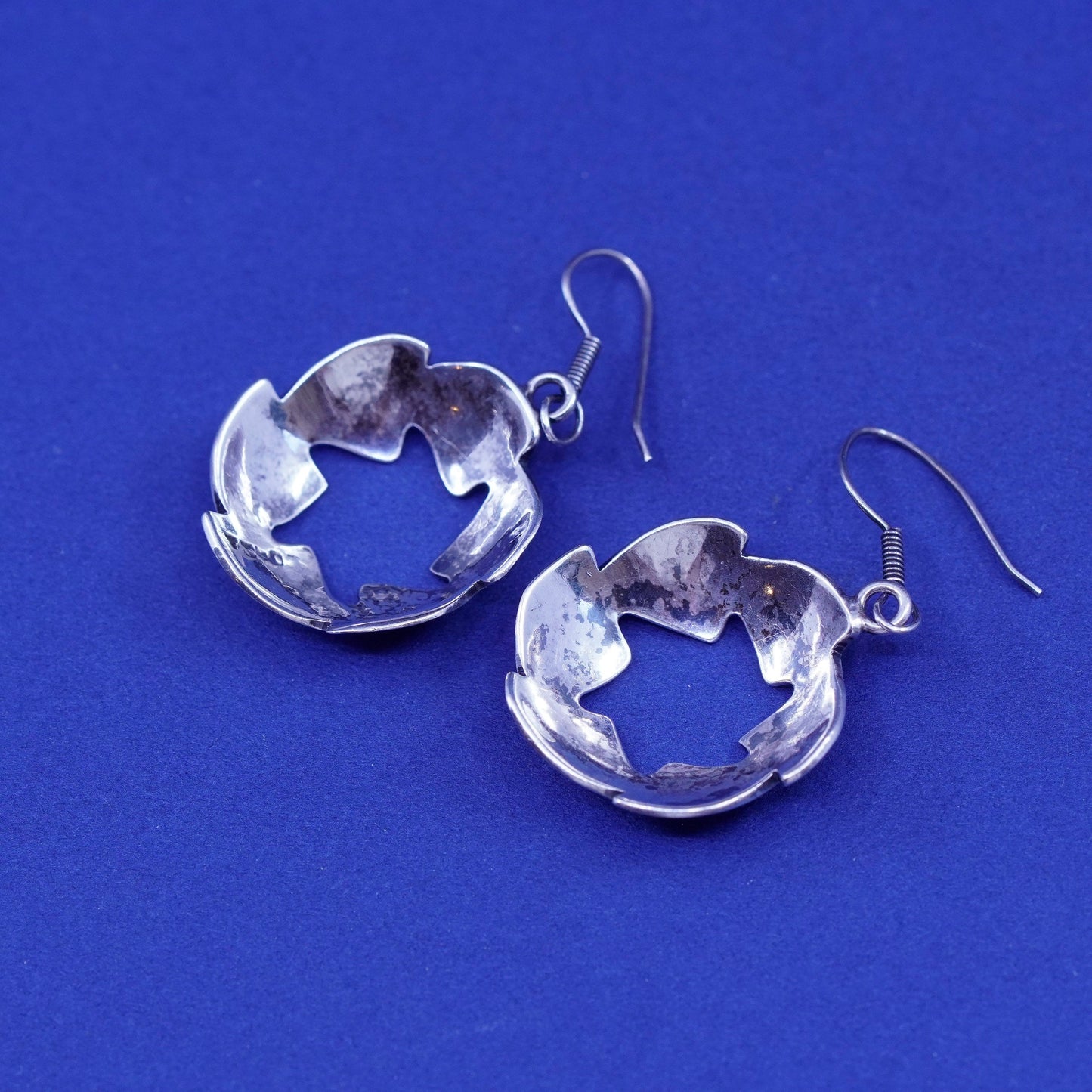 Vintage Sterling Silver handmade Earrings. 925 swirly circle disc dangles
