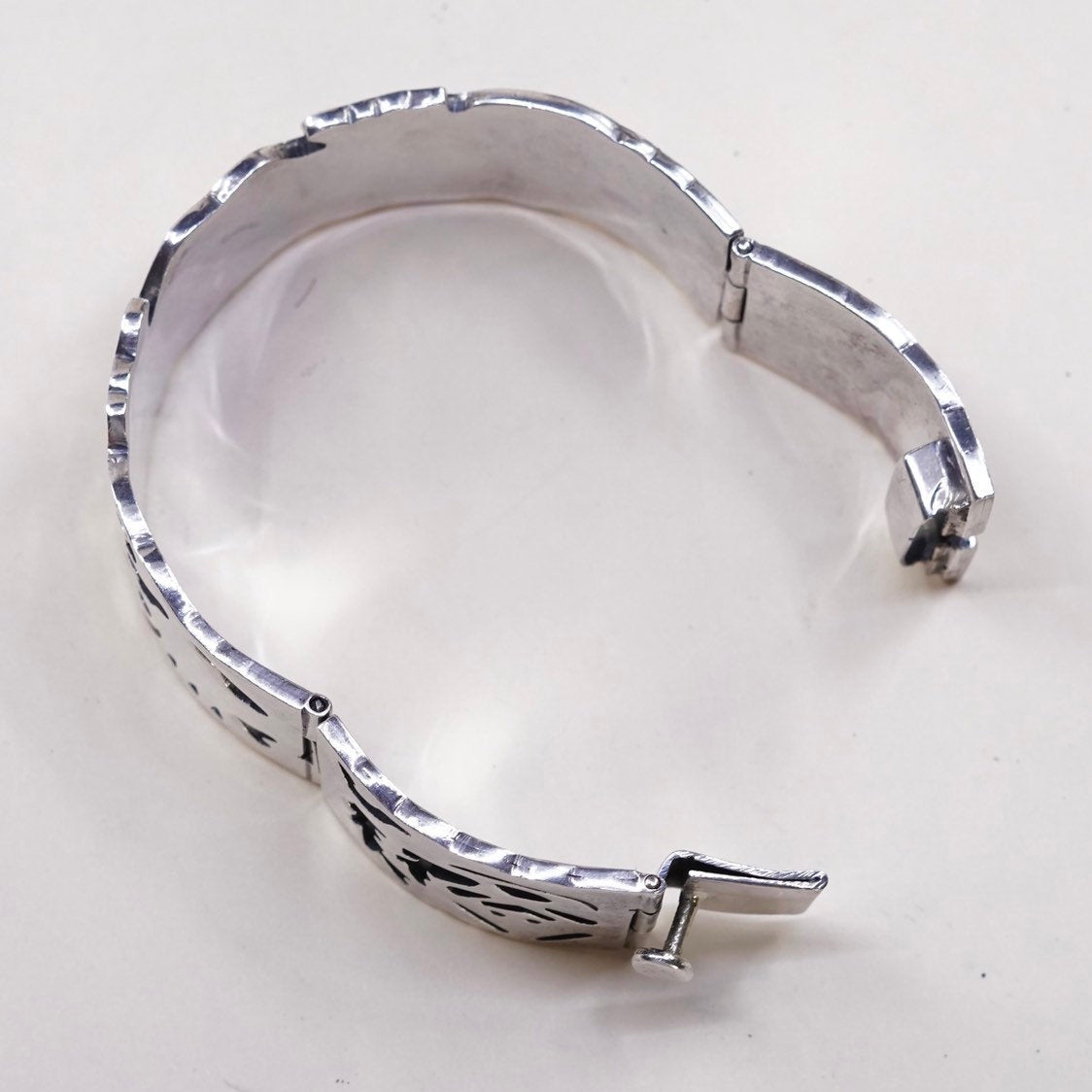6.75", sterling silver handmade bracelet, 925 Mexico hinged bangle w/ pattern