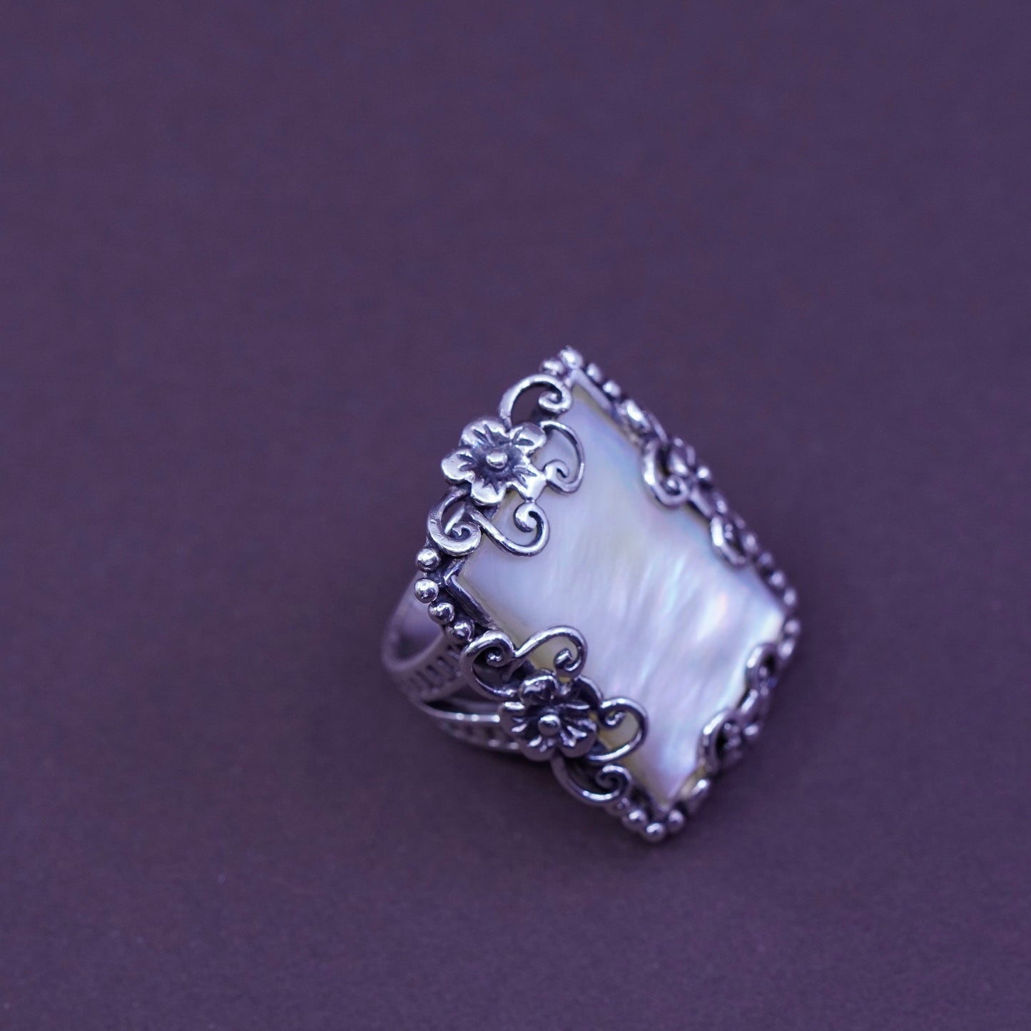 Size 6, CFJ Sterling 925 silver handmade ring with mother of pearl and flower