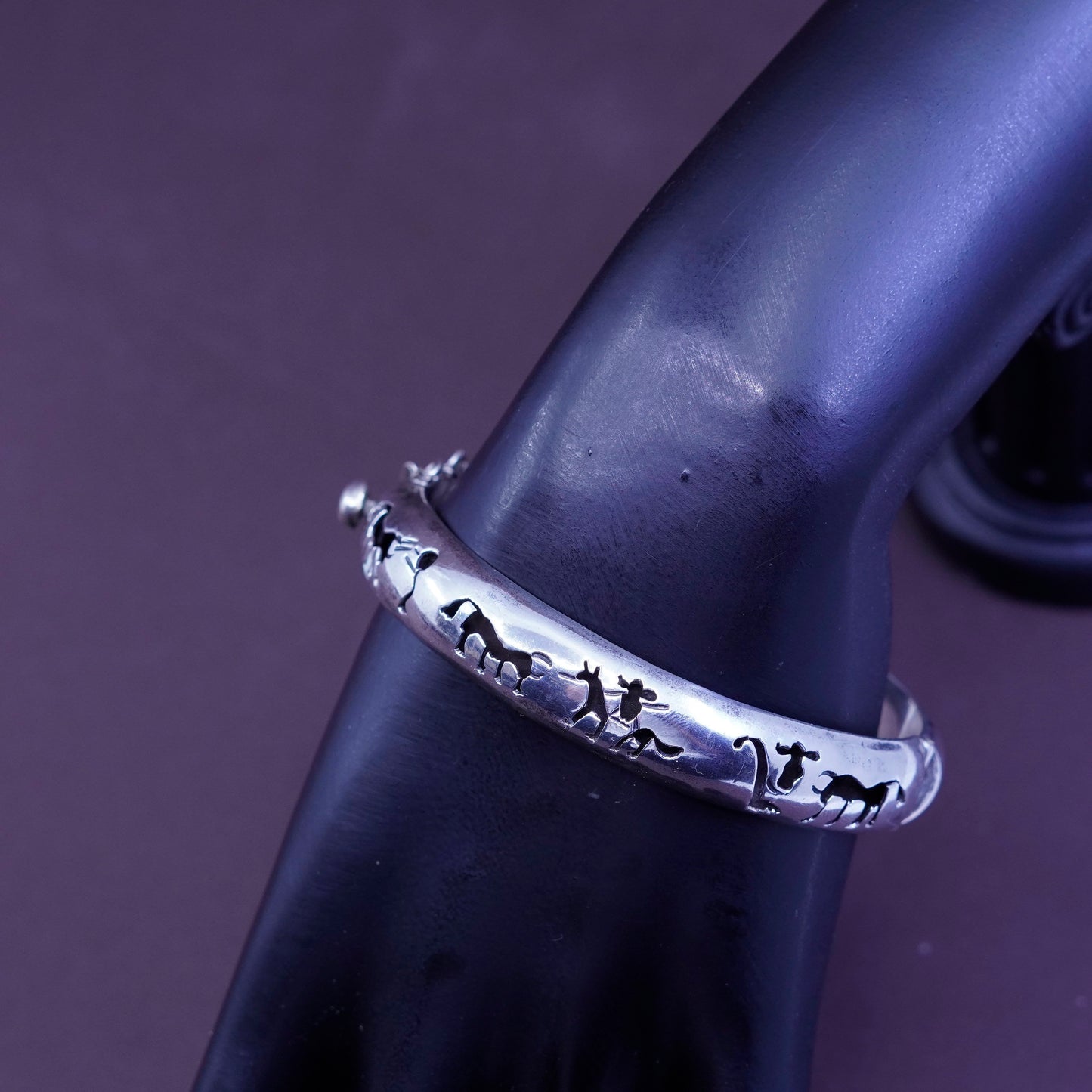 7.5”, Sterling 925 silver handmade shadow hinged storyteller bangle bracelet