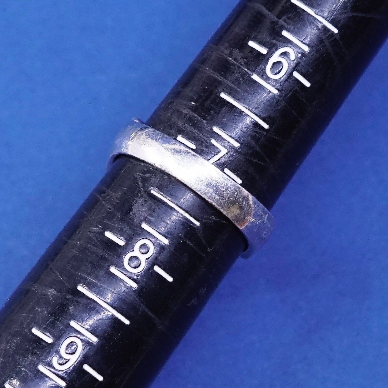 Size 7, vtg Sterling silver handmade ribbed ring, 925 statement ring w/ wave