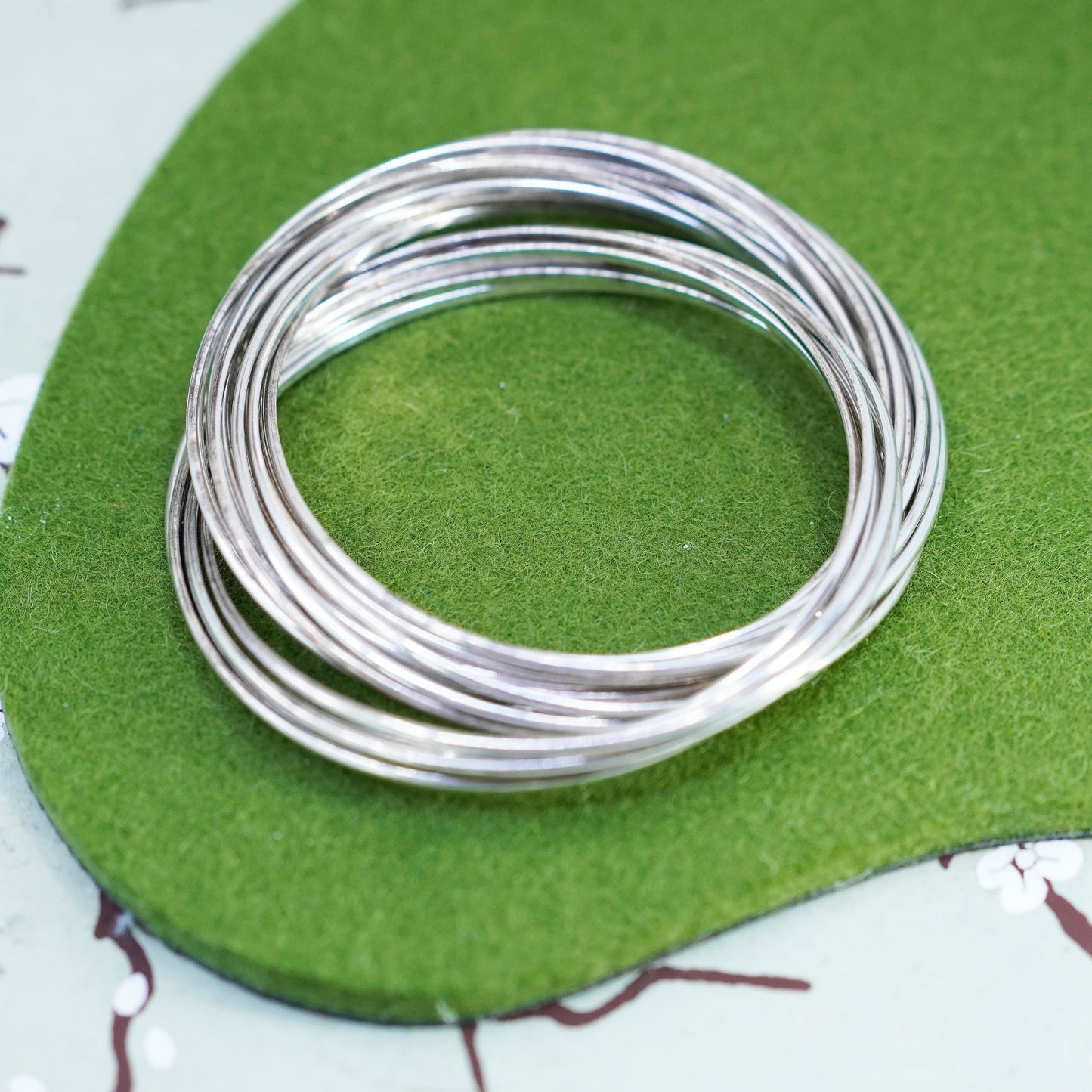 7.5”, Silpada 21 Salute Interlocking Bangle 925 Sterling Silver Bracelet B0640