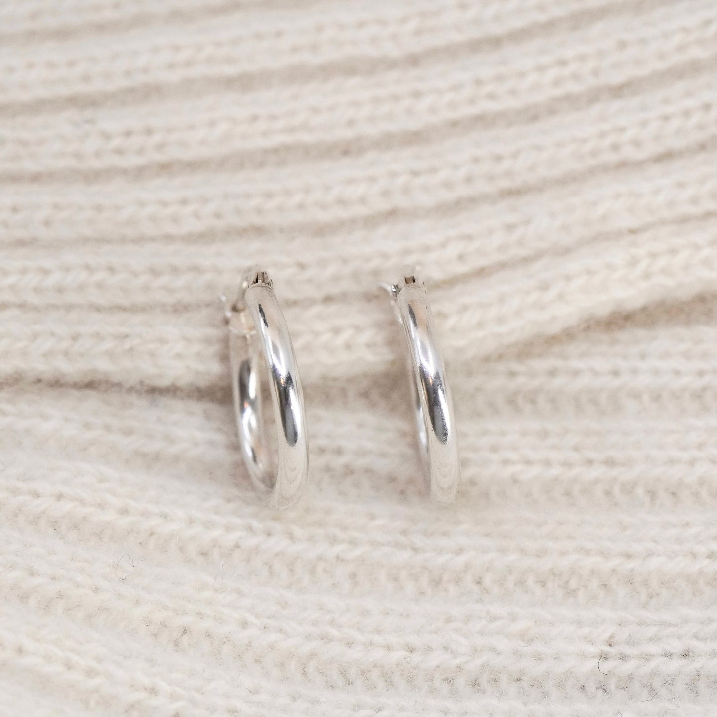 0.75”, Vintage sterling 925 silver loop earrings, minimalist primitive hoops
