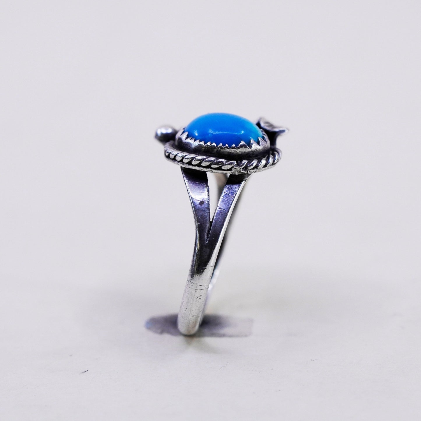 Size 6.5, sterling silver ring, Native American 925 ring oval turquoise feather