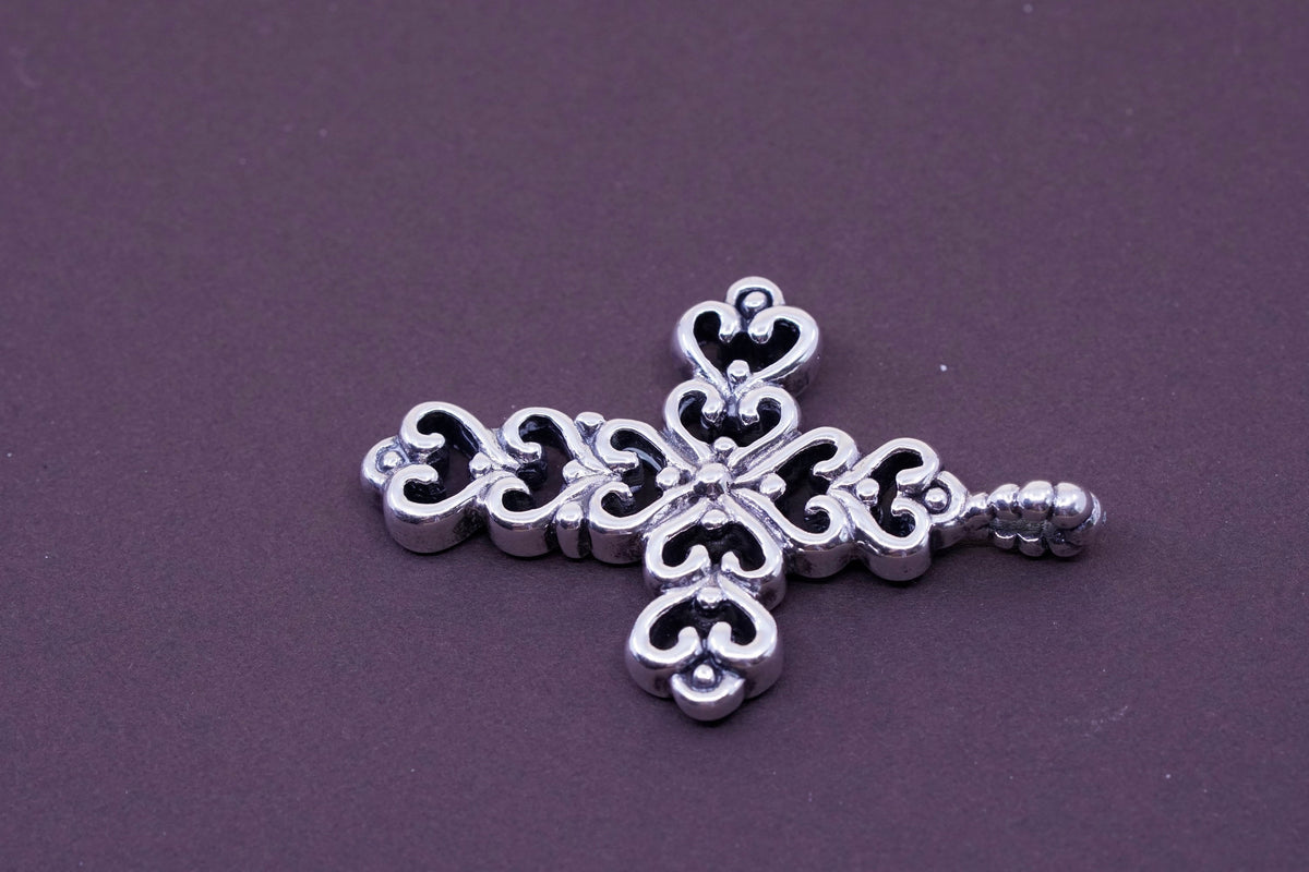 Vintage Sterling silver handmade pendant, Thailand 925 filigree cross